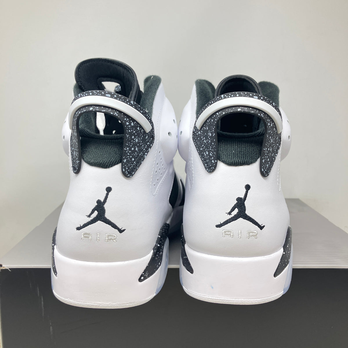 Jordan 6 Retro Oreo (2026)