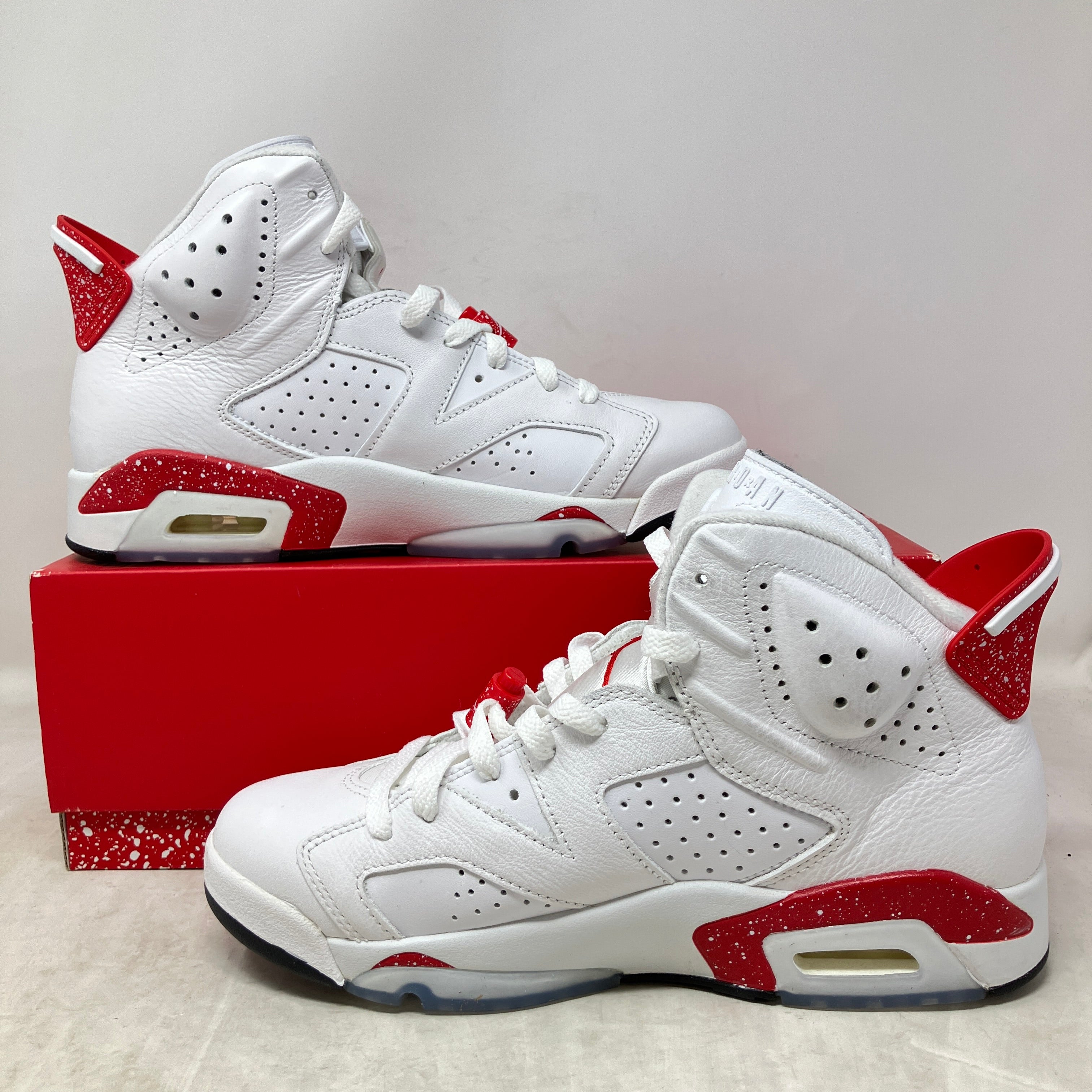 Jordan 6 Retro Red Oreo