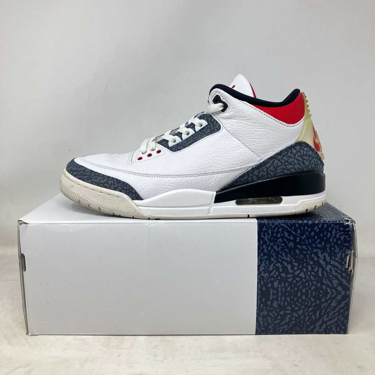 Jordan 3 Retro SE Fire Red Denim (2020)
