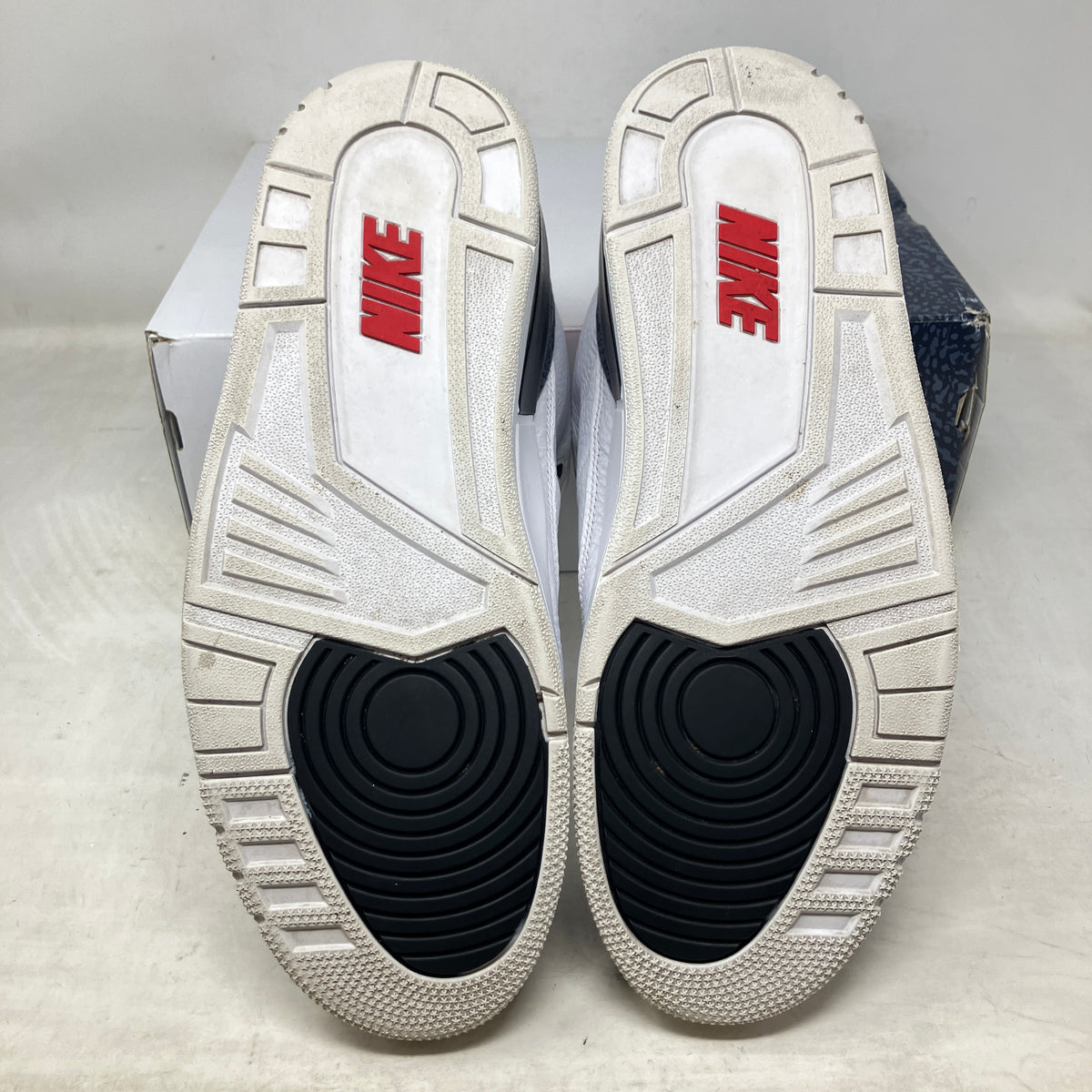 Jordan 3 Retro SE Fire Red Denim (2020)