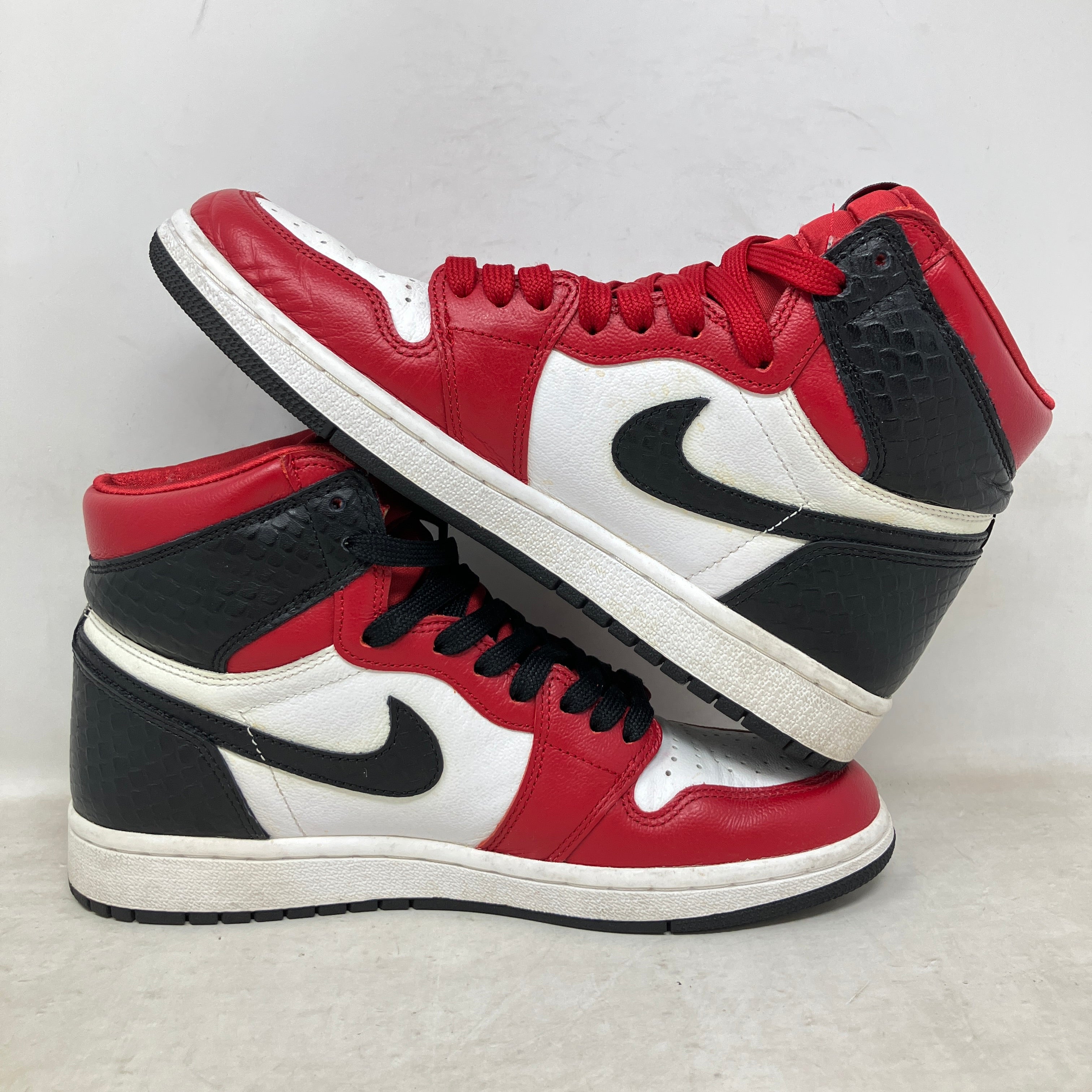 Jordan 1 Retro High Satin Snake Chicago (Women's)