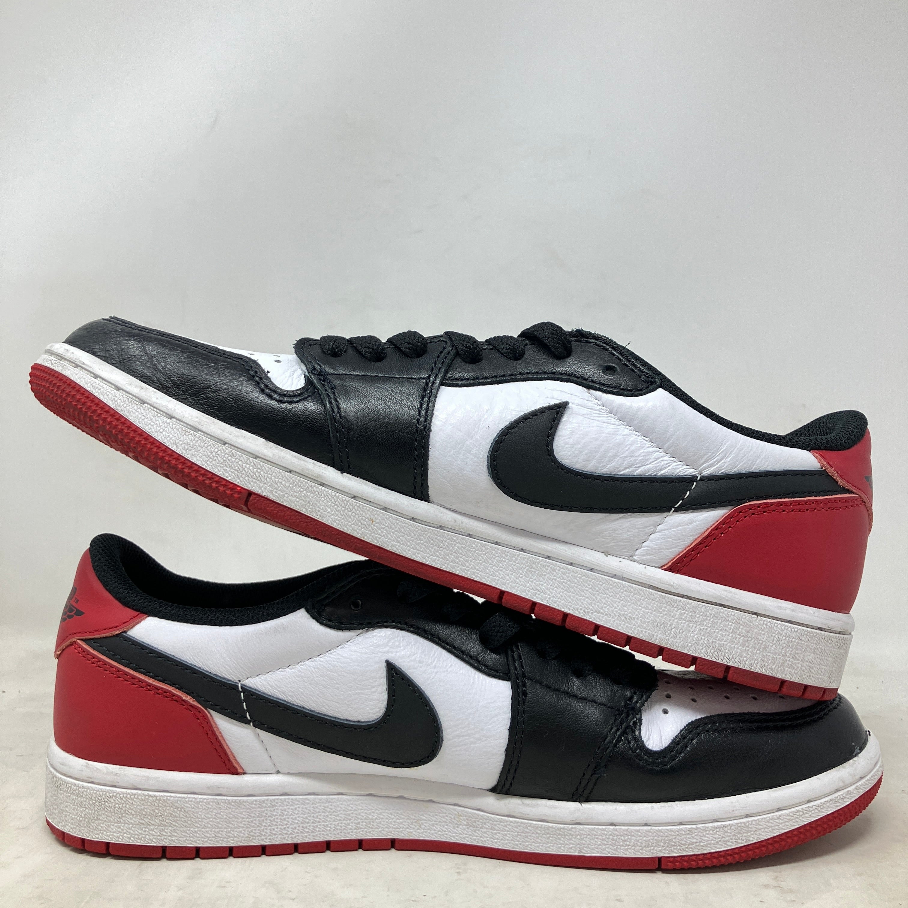 Jordan 1 Retro Low OG Black Toe (2023)