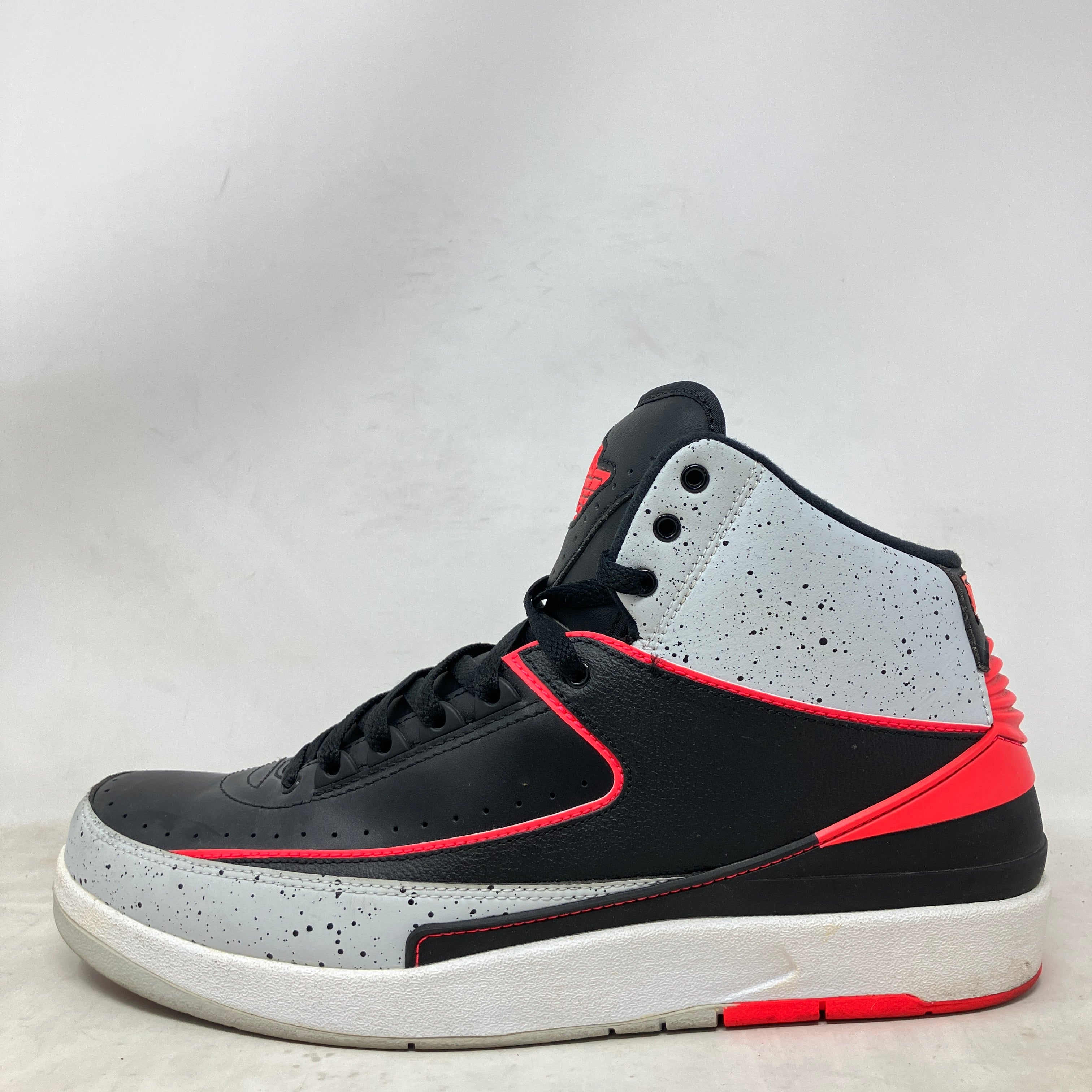 Jordan 2 Retro Infrared Cement