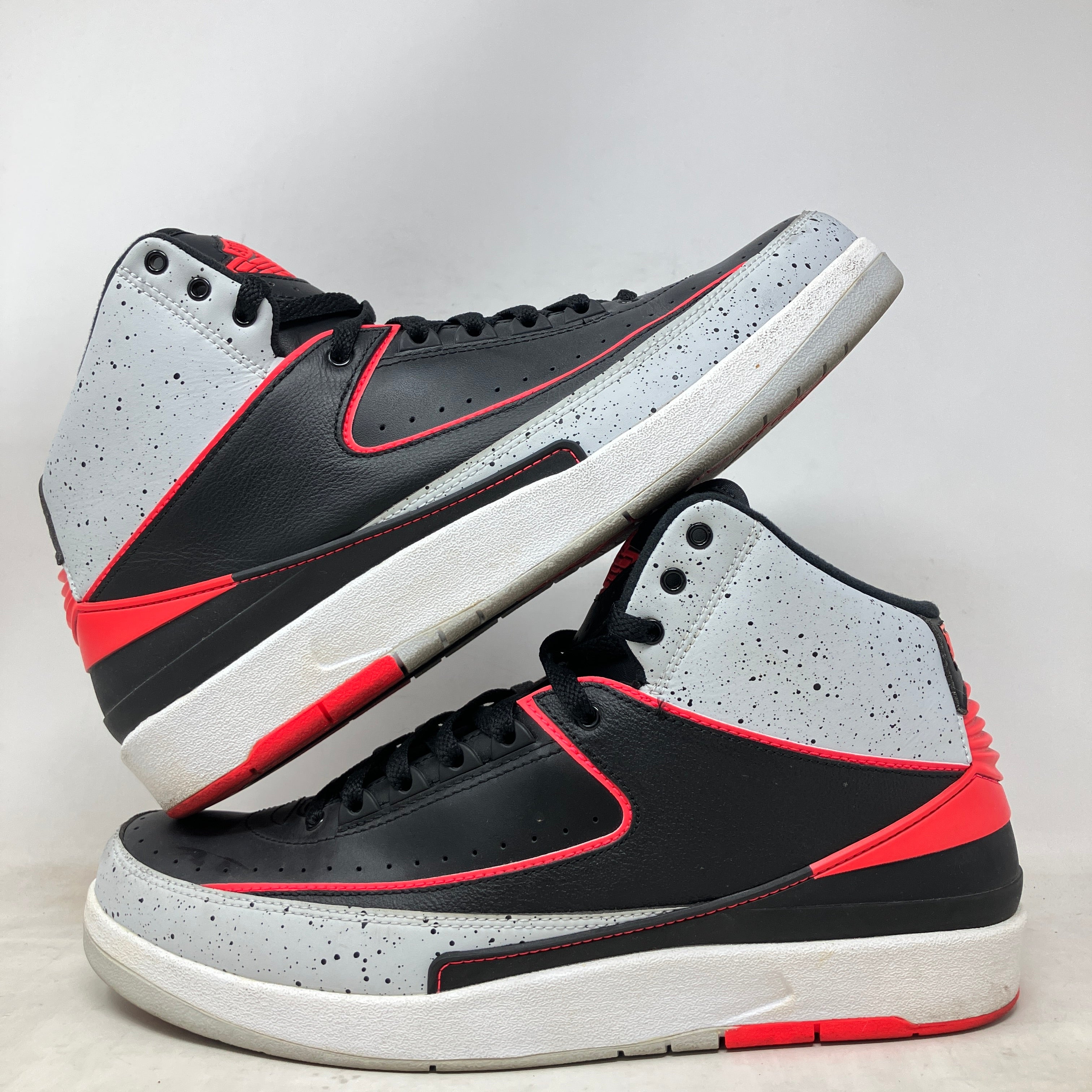 Jordan 2 Retro Infrared Cement