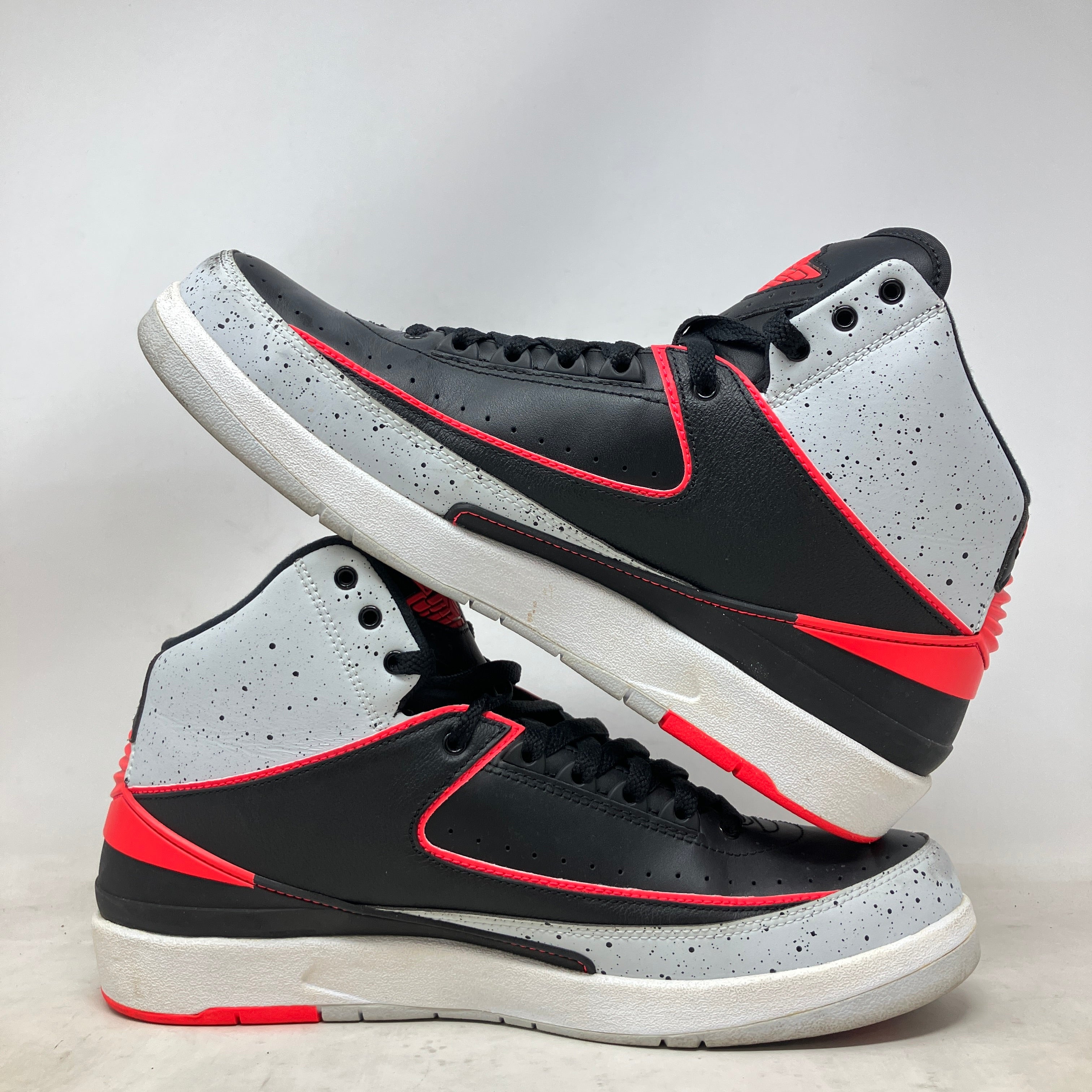 Jordan 2 Retro Infrared Cement