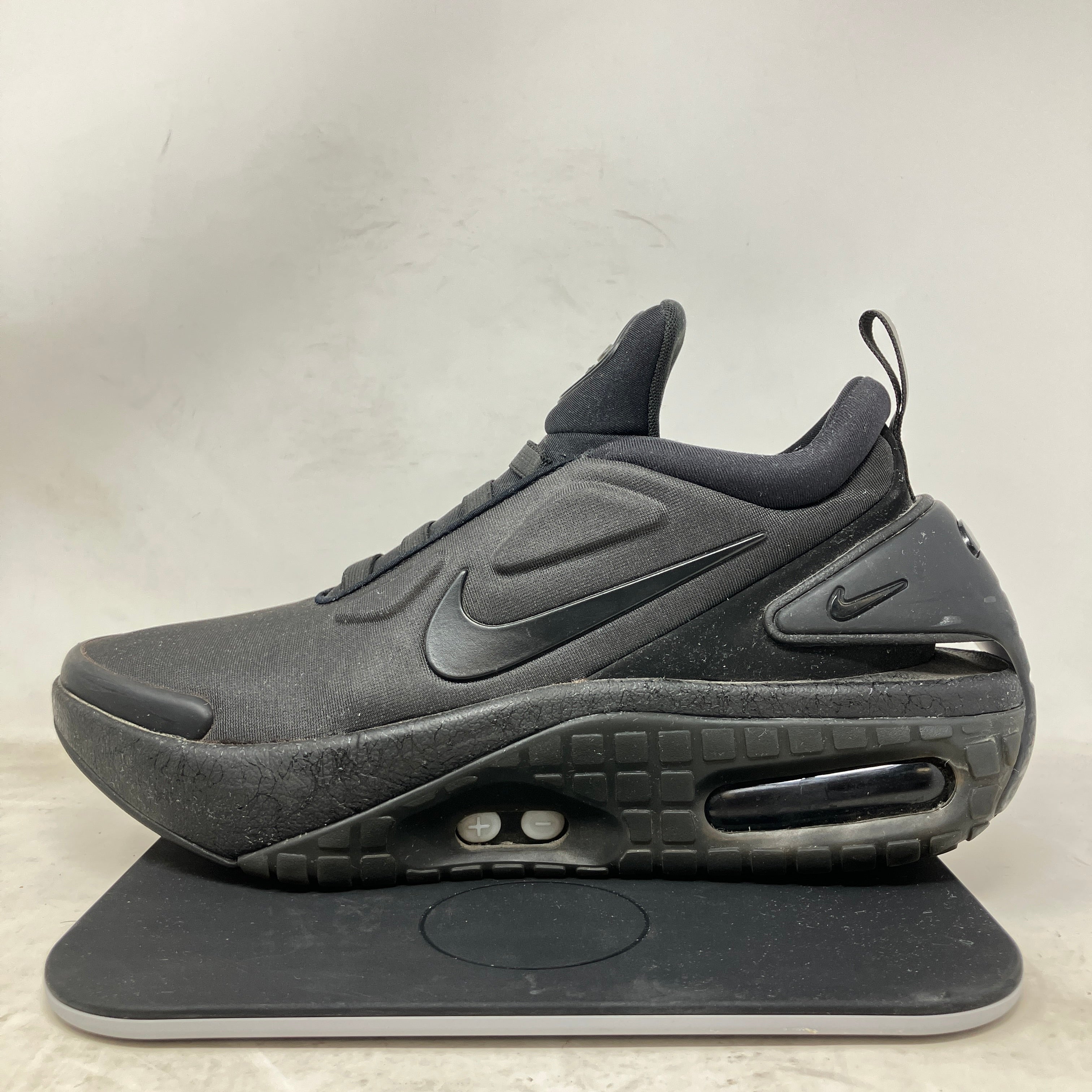 Nike Adapt Auto Max Triple Black (US Charger)