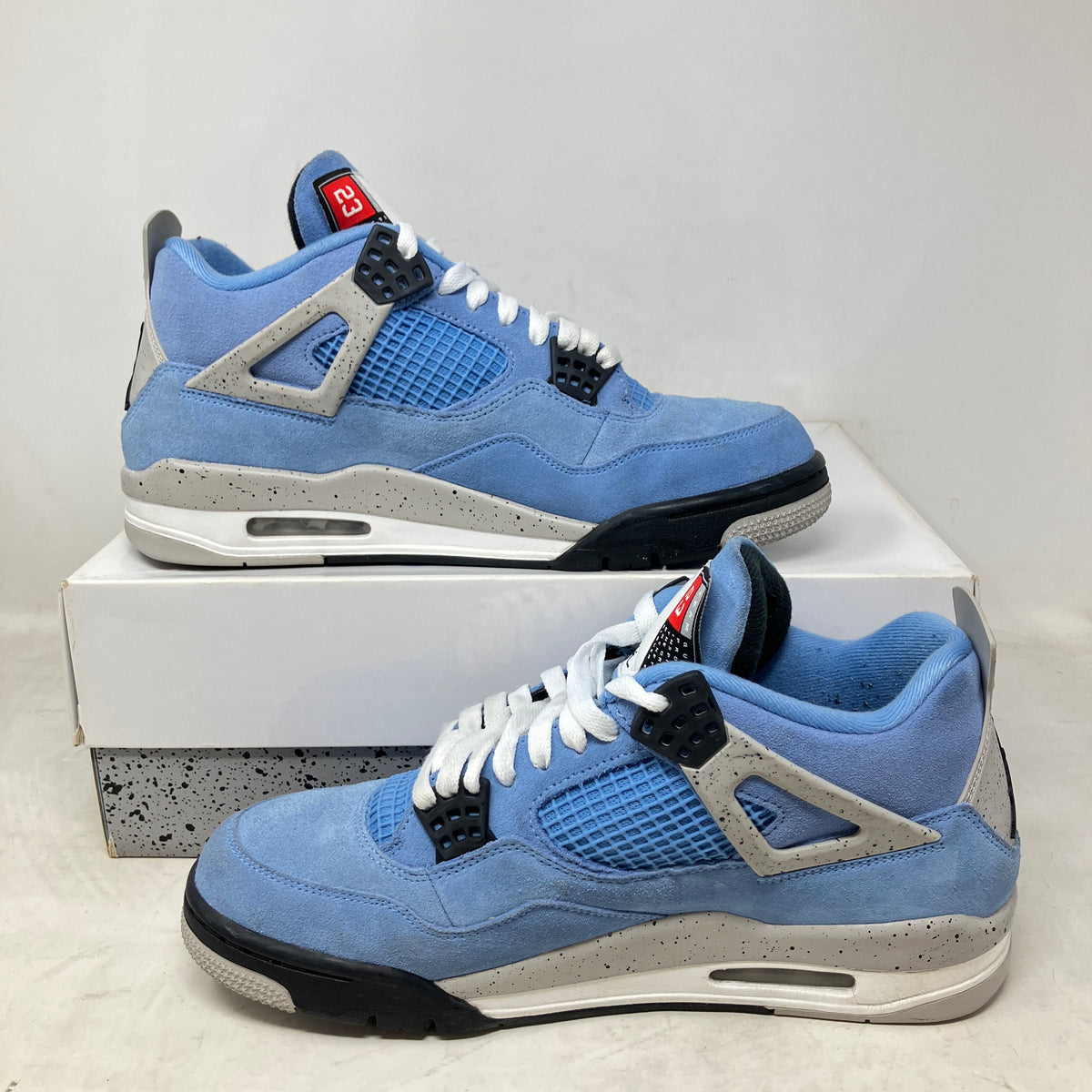Jordan 4 Retro University Blue