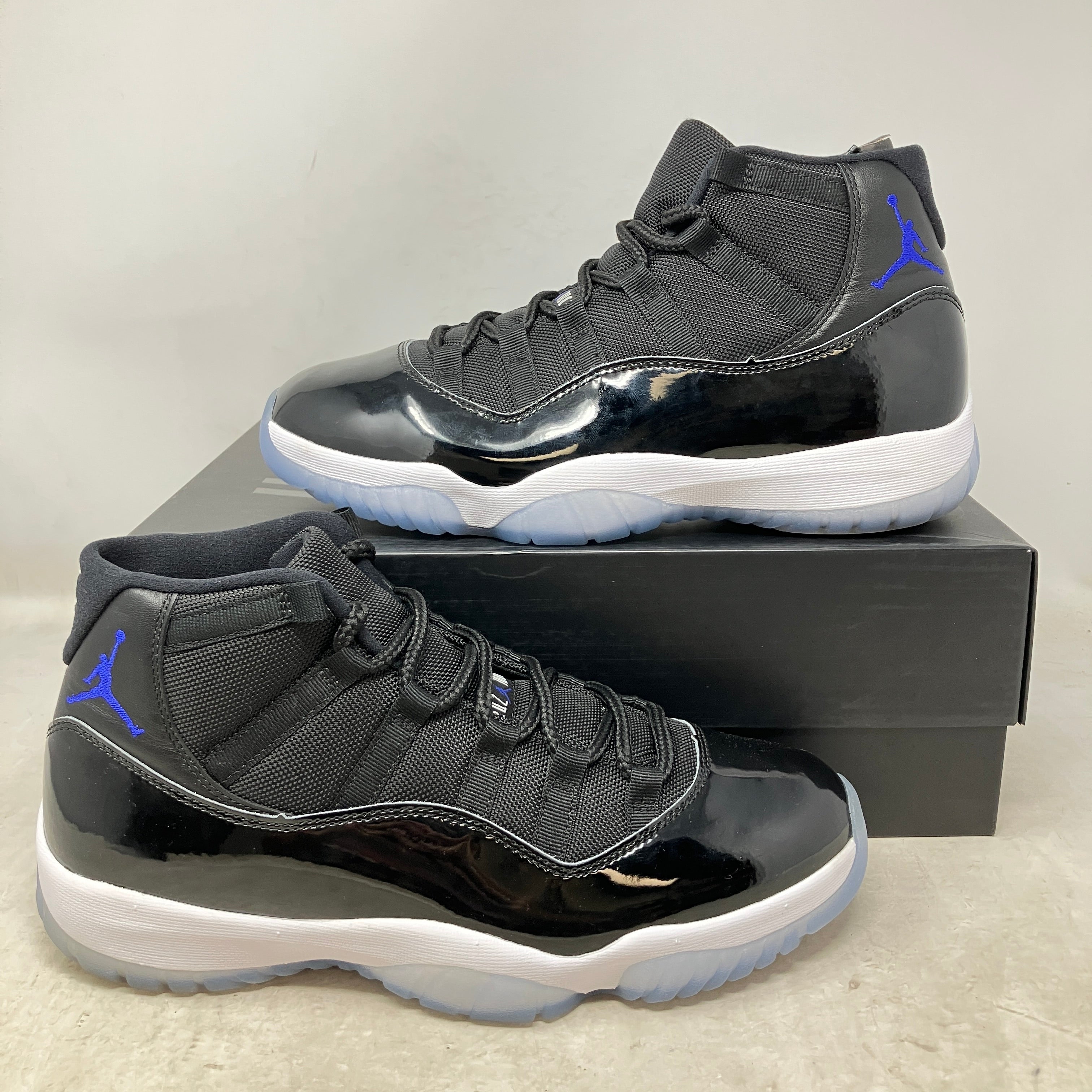 Jordan 11 Retro Space Jam (2016)