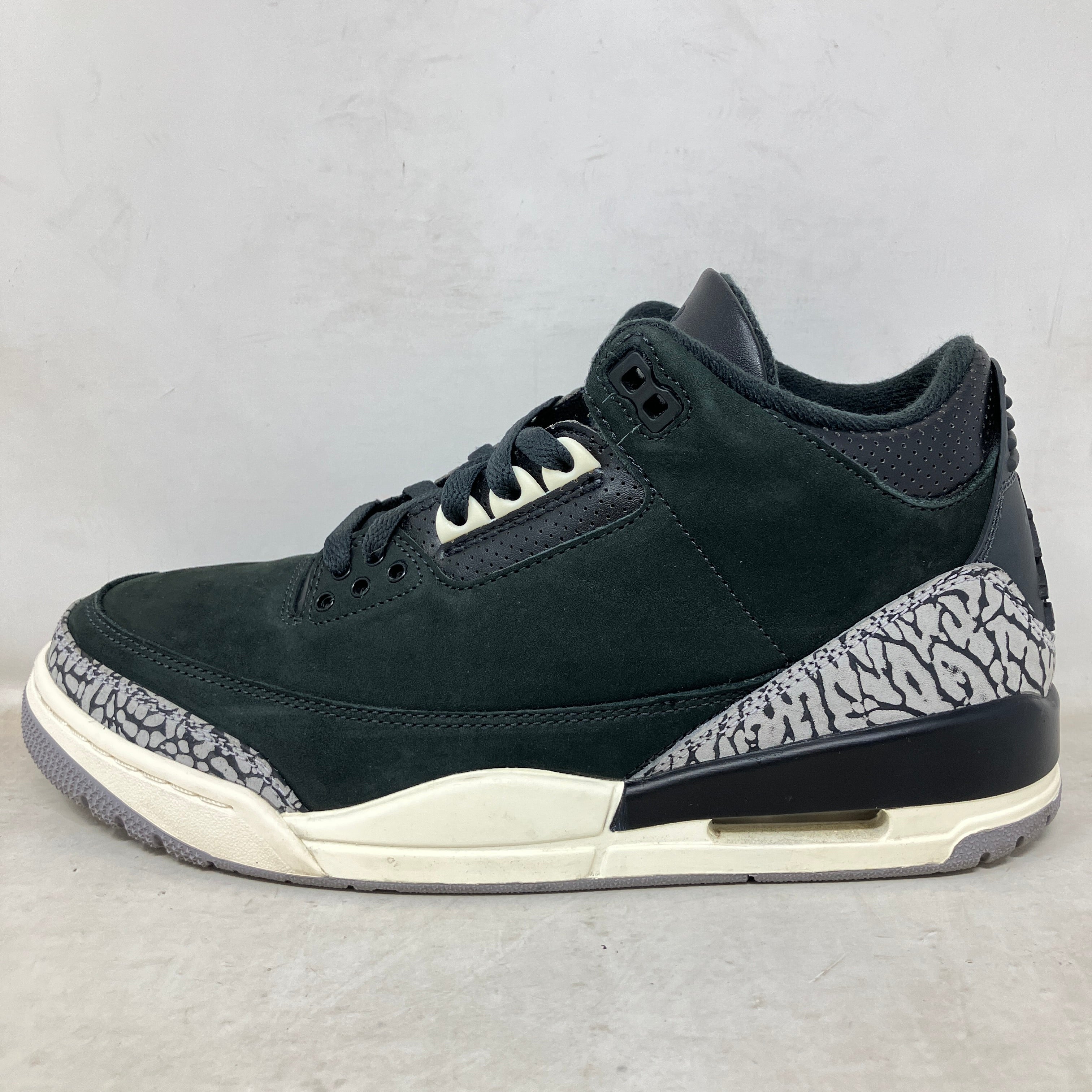 Jordan 3 Retro Off Noir (Women's)