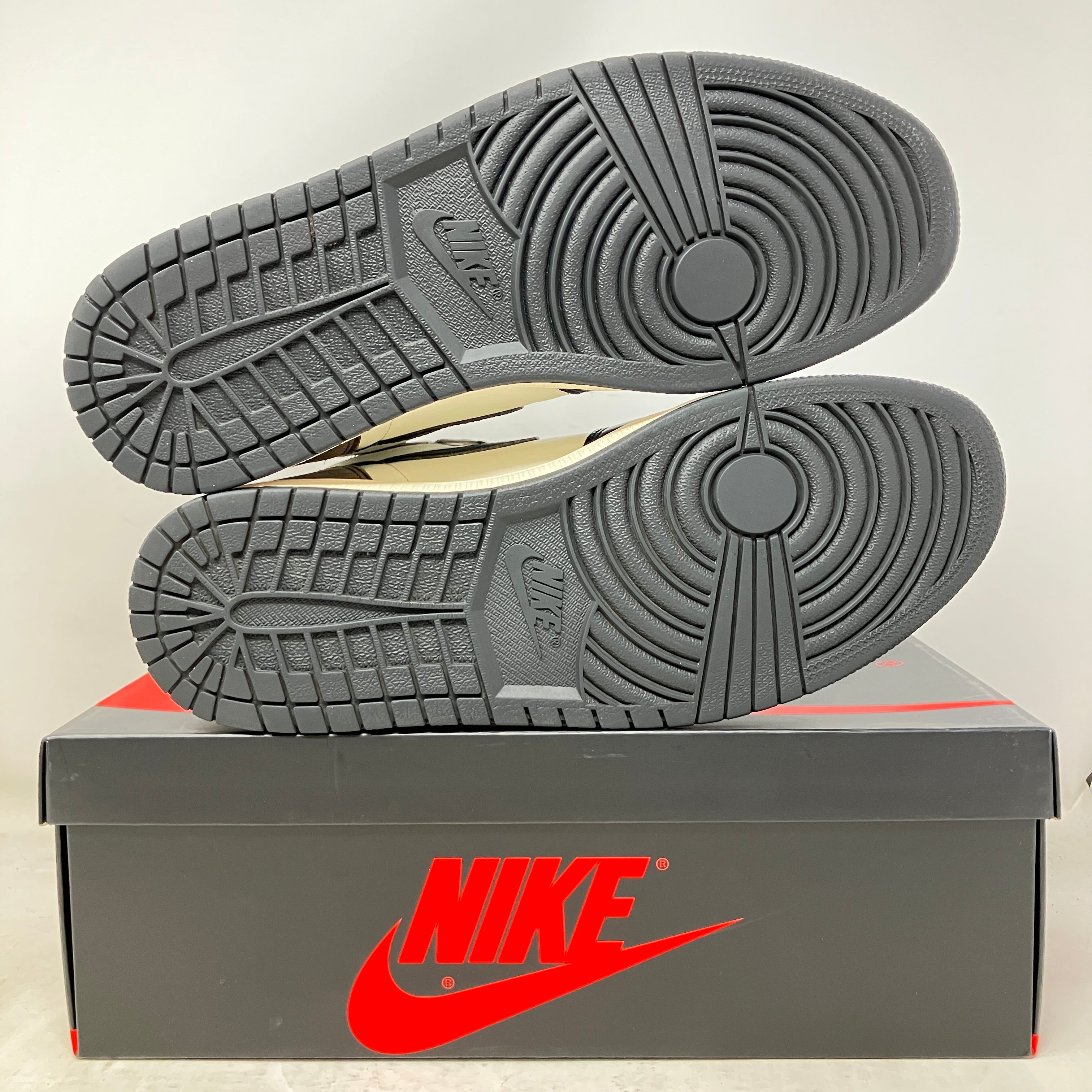 Jordan 1 Retro High Dark Mocha – Hidden Realm