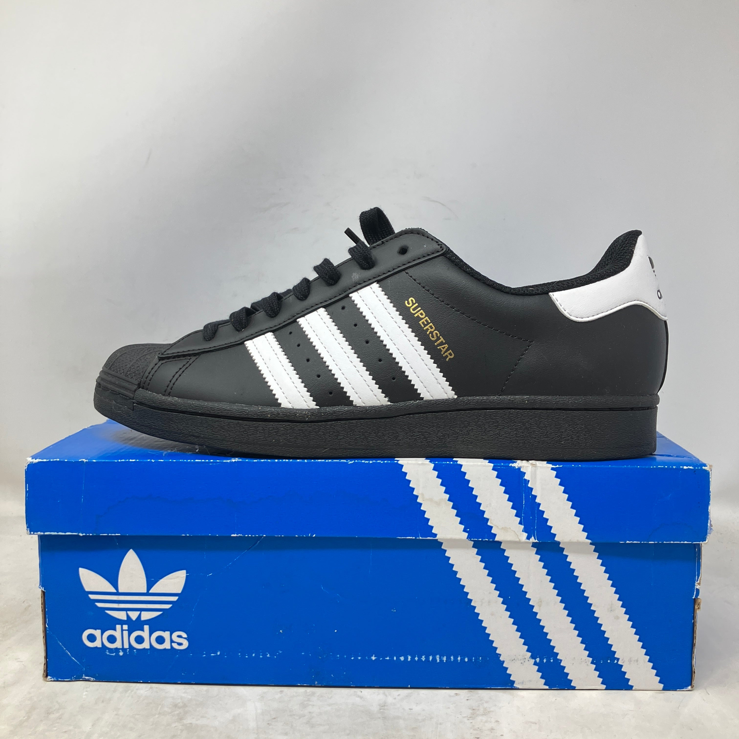 adidas Superstar Core Black Cloud White Gold