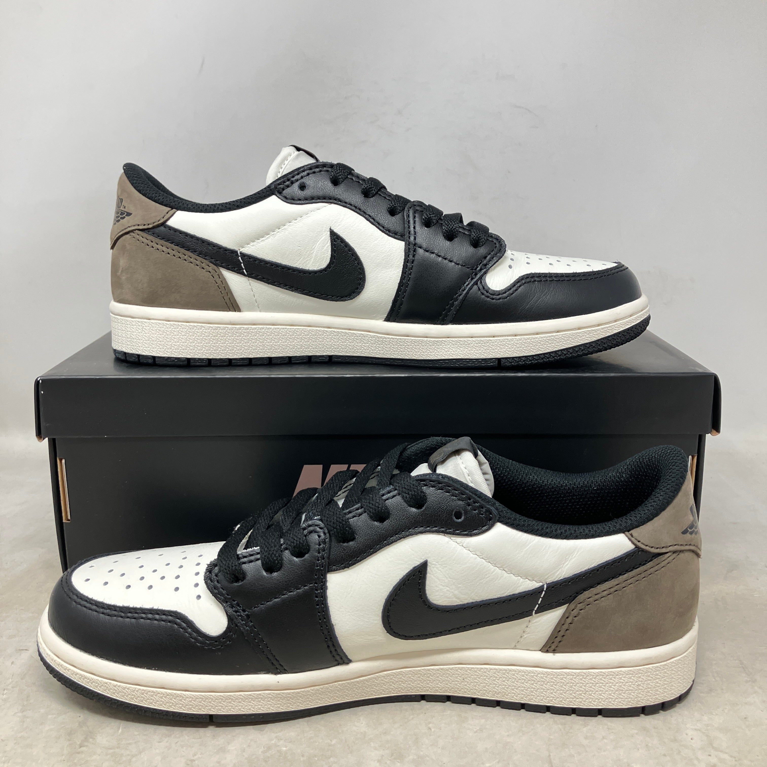 Jordan 1 Retro Low OG Mocha