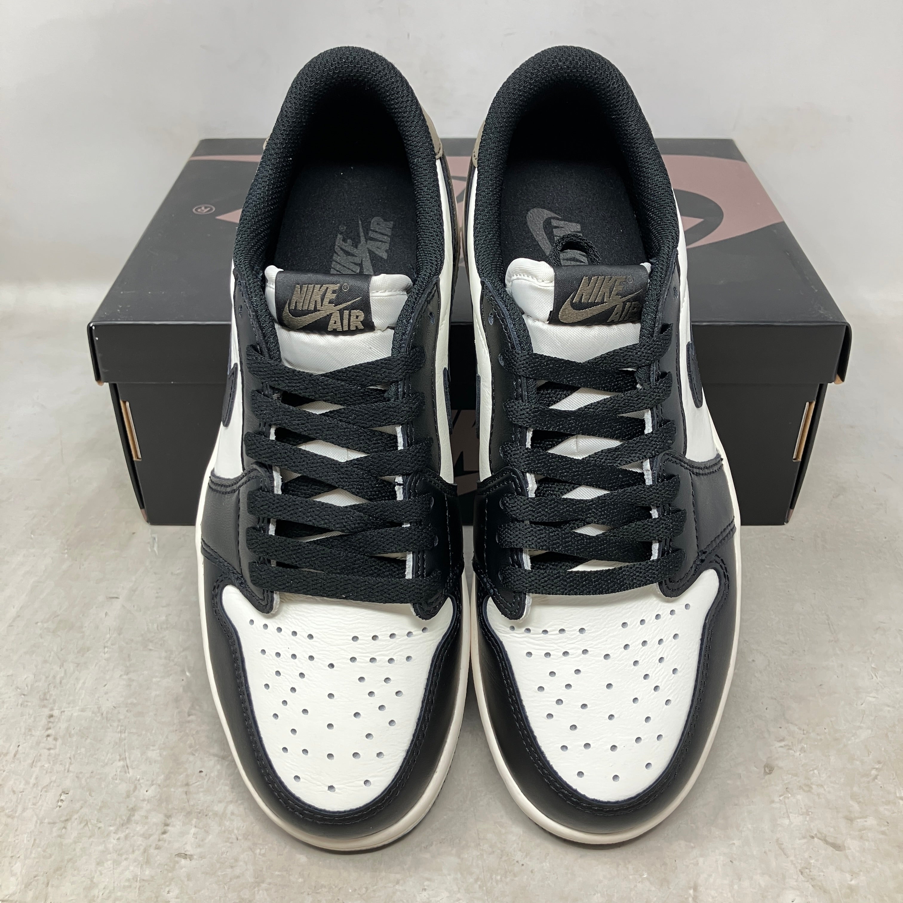 Jordan 1 Retro Low OG Mocha