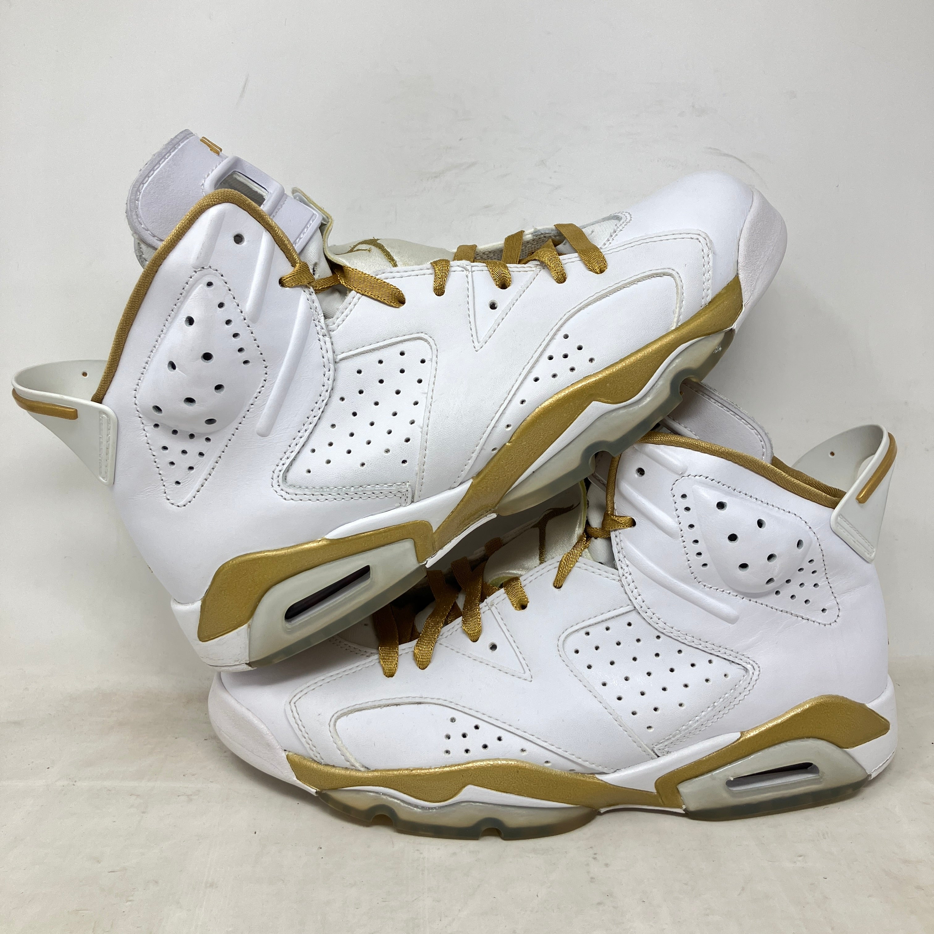 Jordan 6 Retro Golden Moments Pack (6)