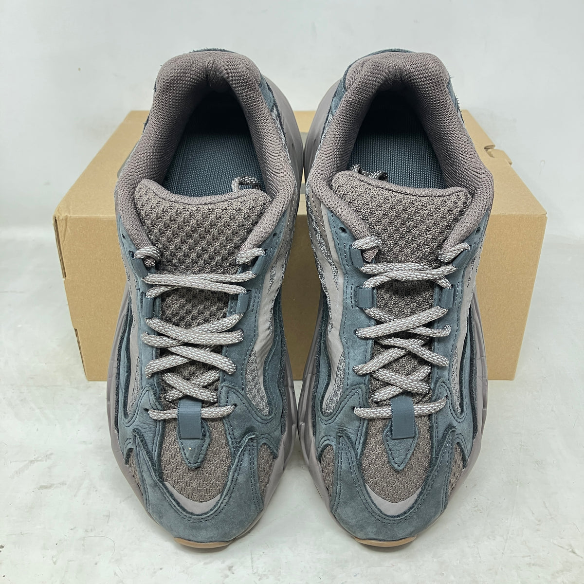 adidas Yeezy Boost 700 V2 Mauve