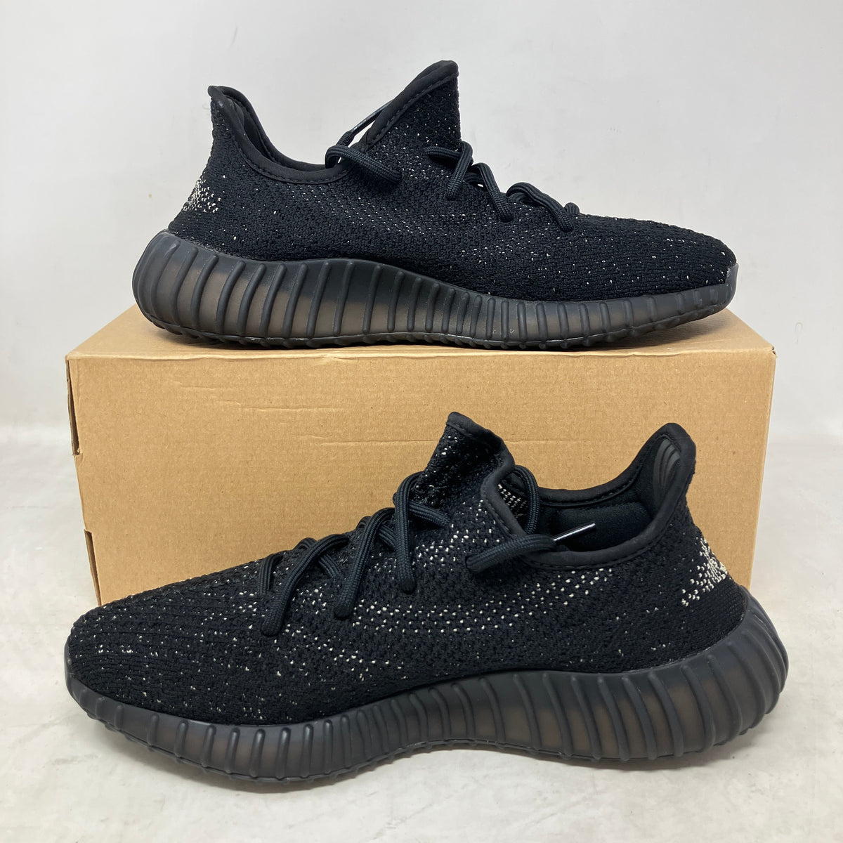 adidas Yeezy Boost 350 V2 Core Black White