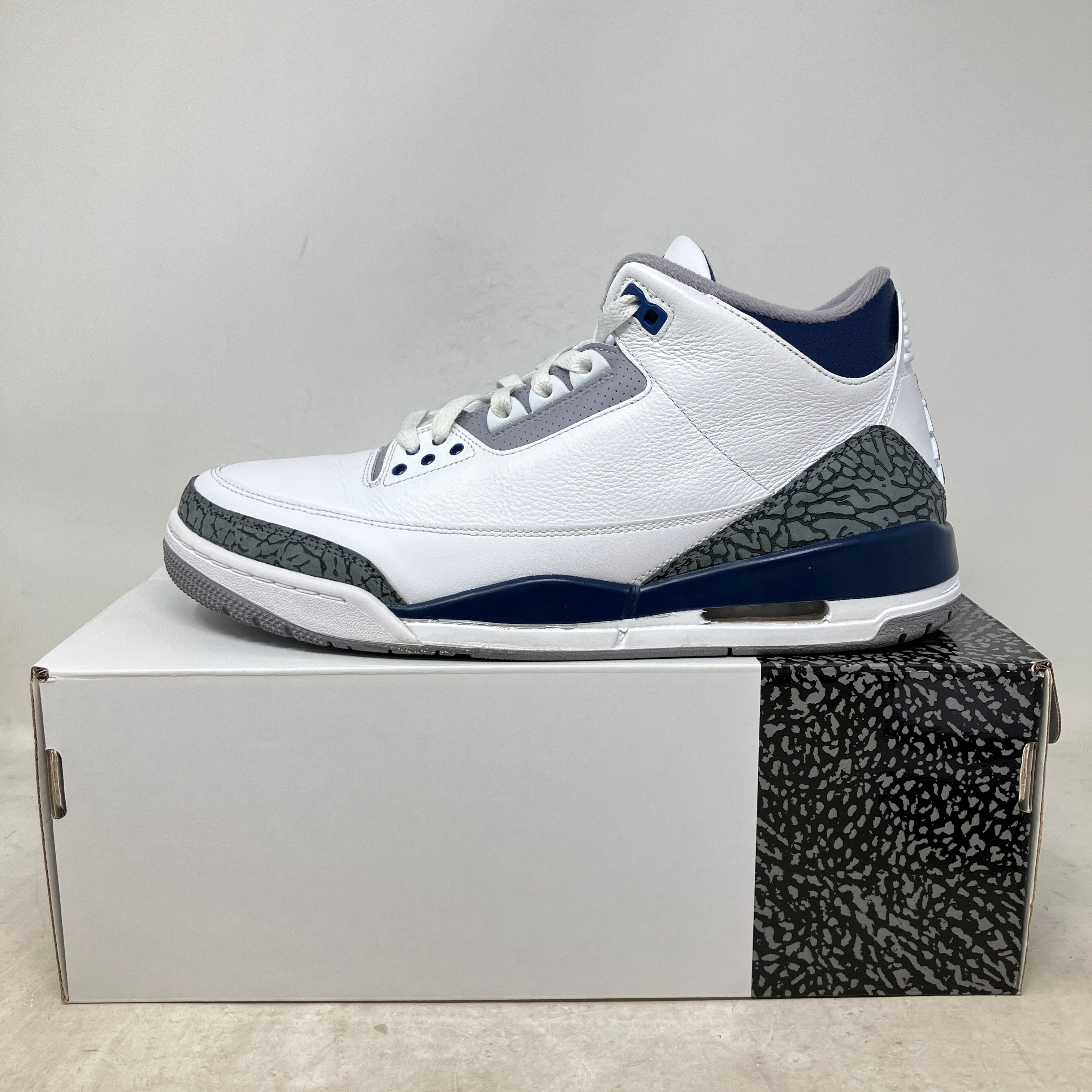 Jordan 3 Retro Midnight Navy