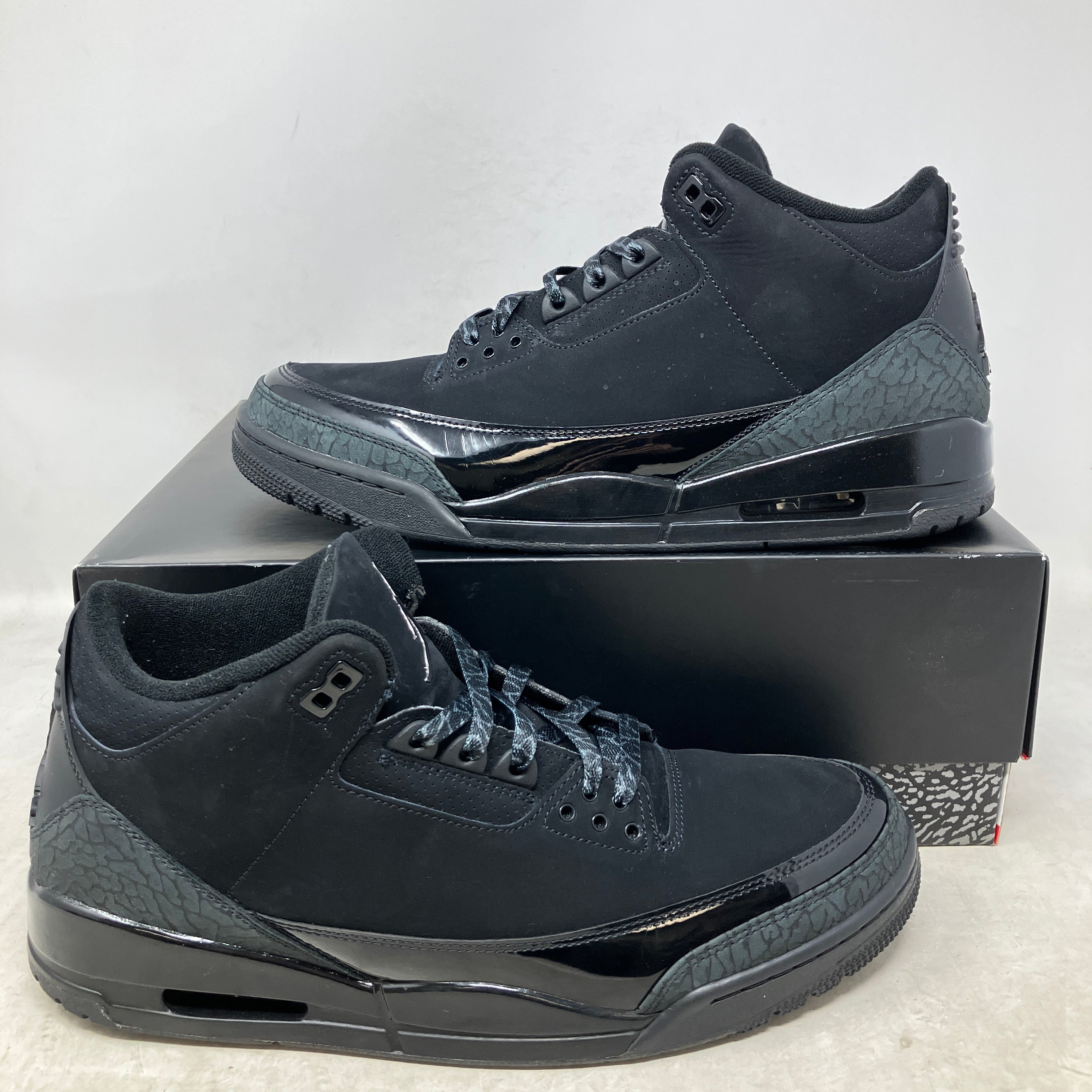 Jordan 3 Retro Black Cat (2025)