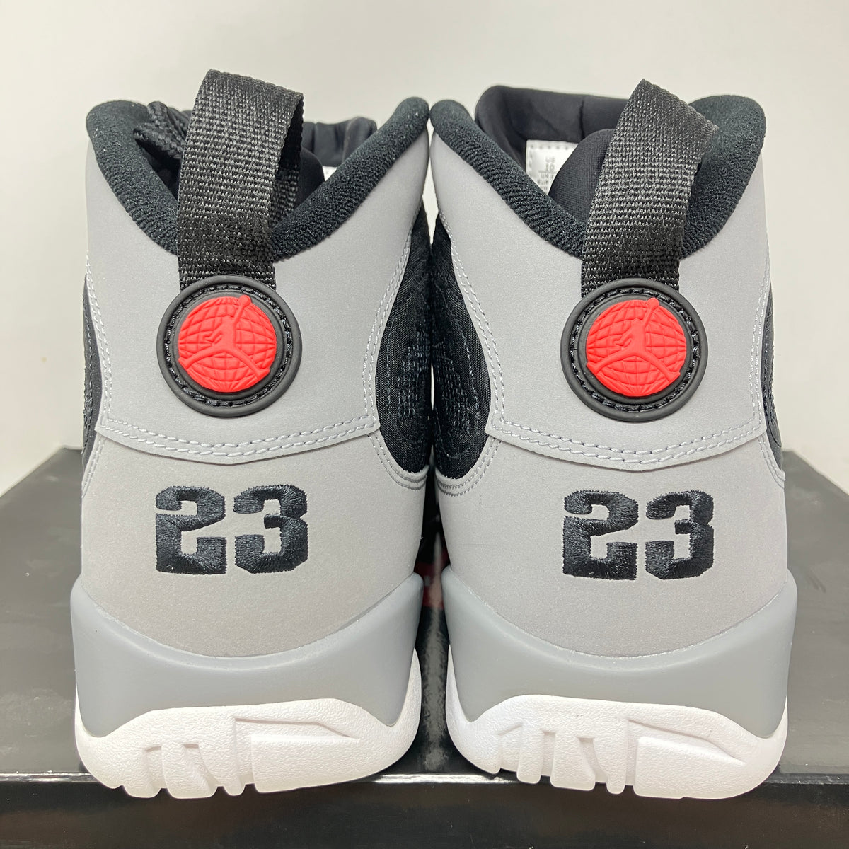 Jordan 9 Retro Particle Grey