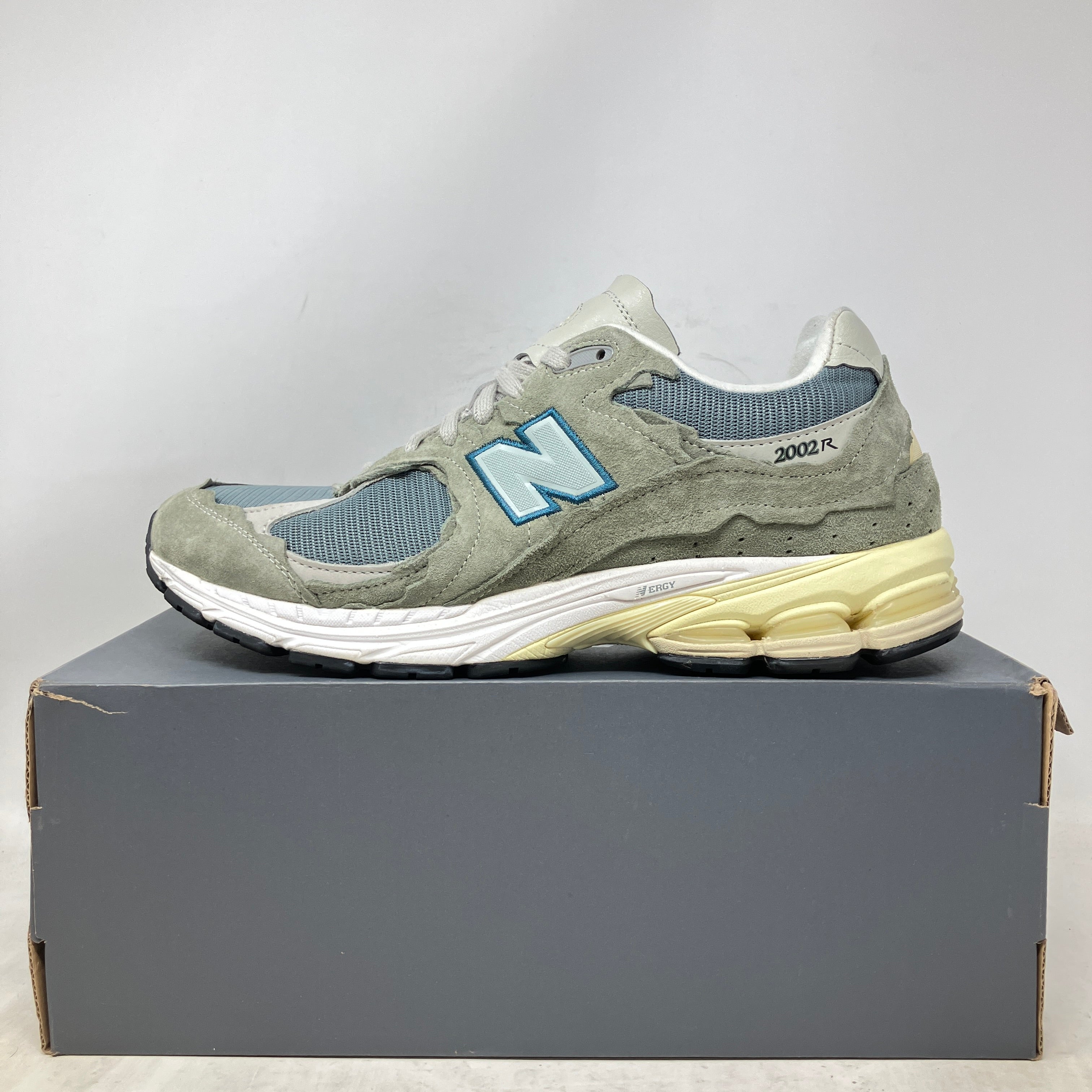 New Balance 2002R Protection Pack Mirage Grey