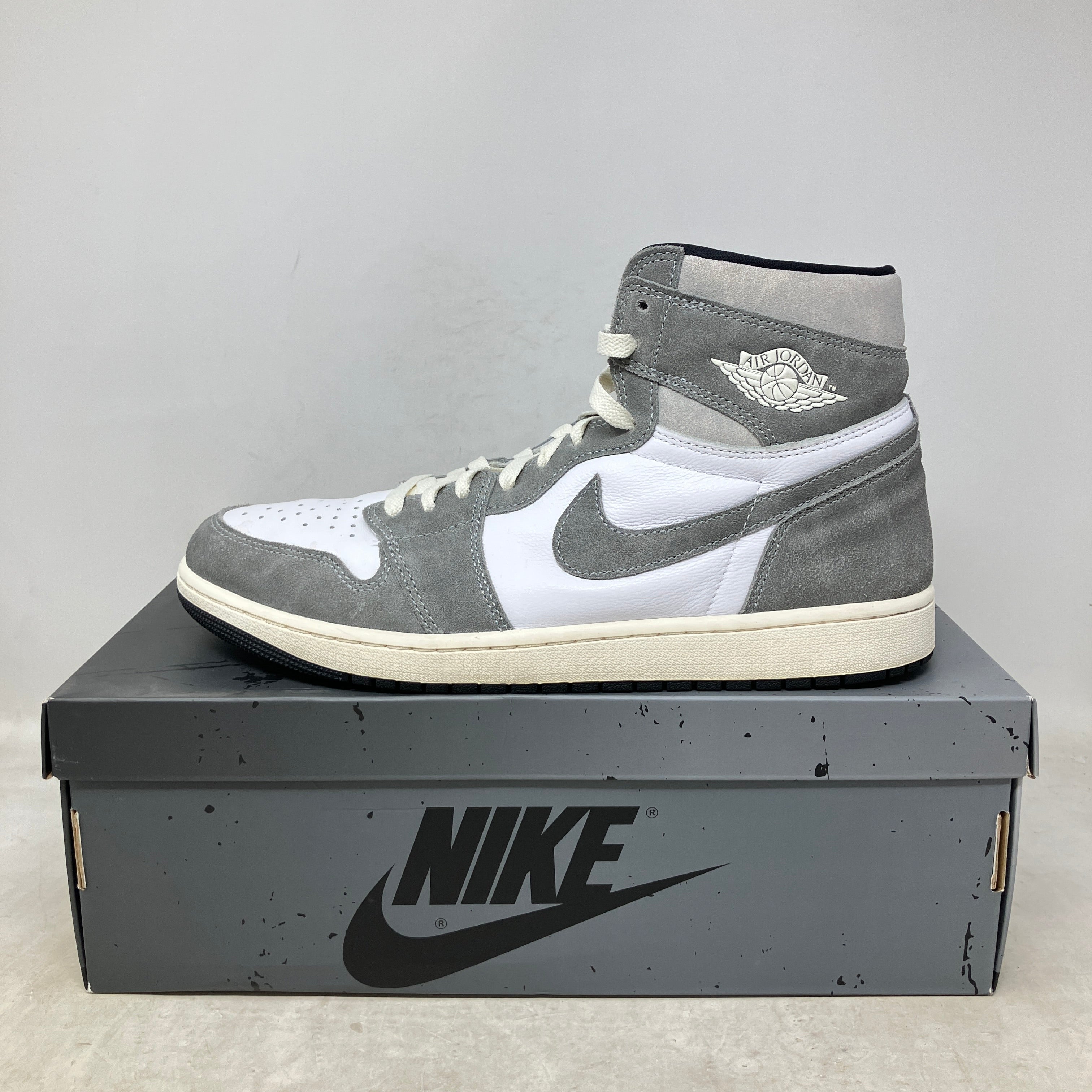 Jordan 1 Retro High OG Washed Black