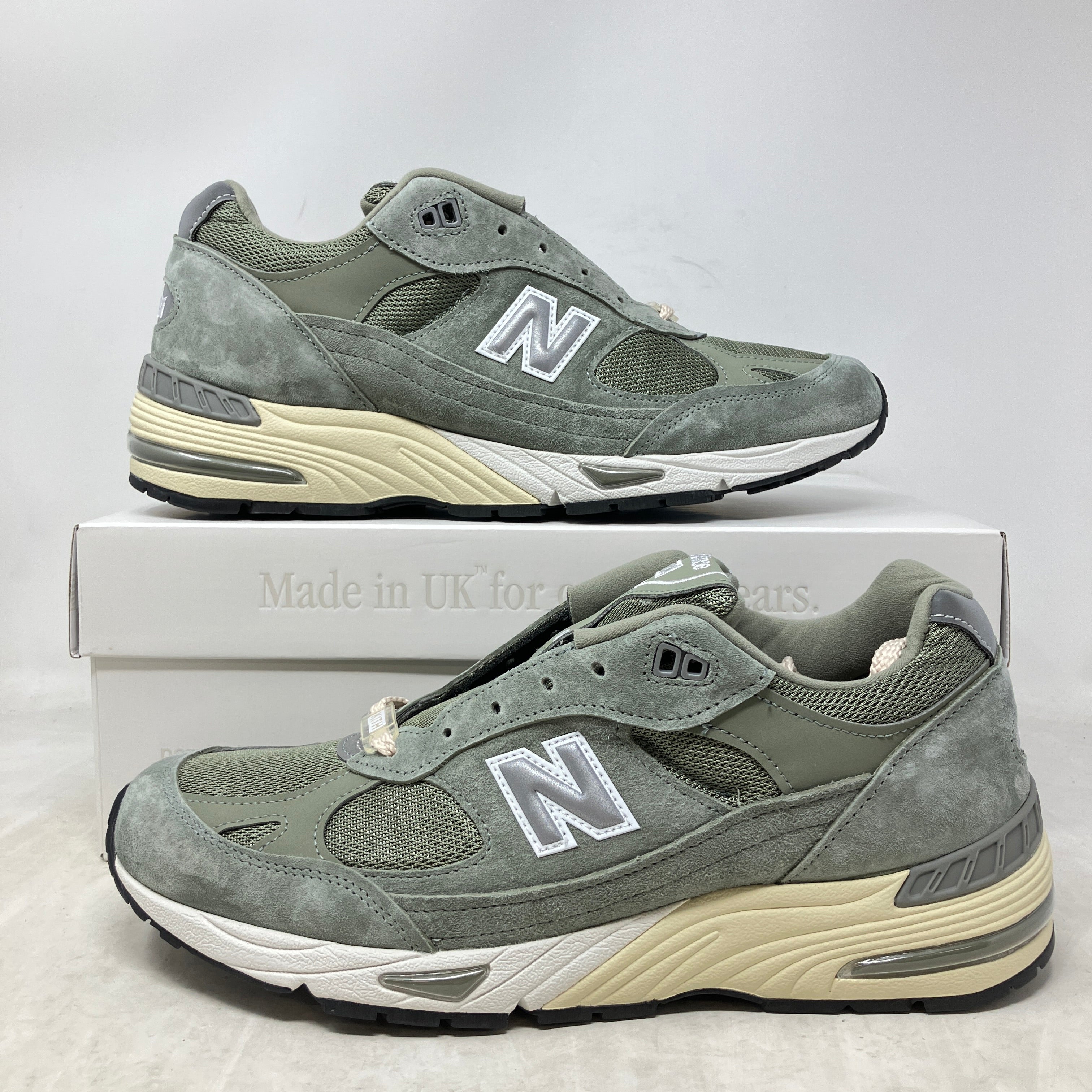 New Balance 991 MiUK Kith Vetiver