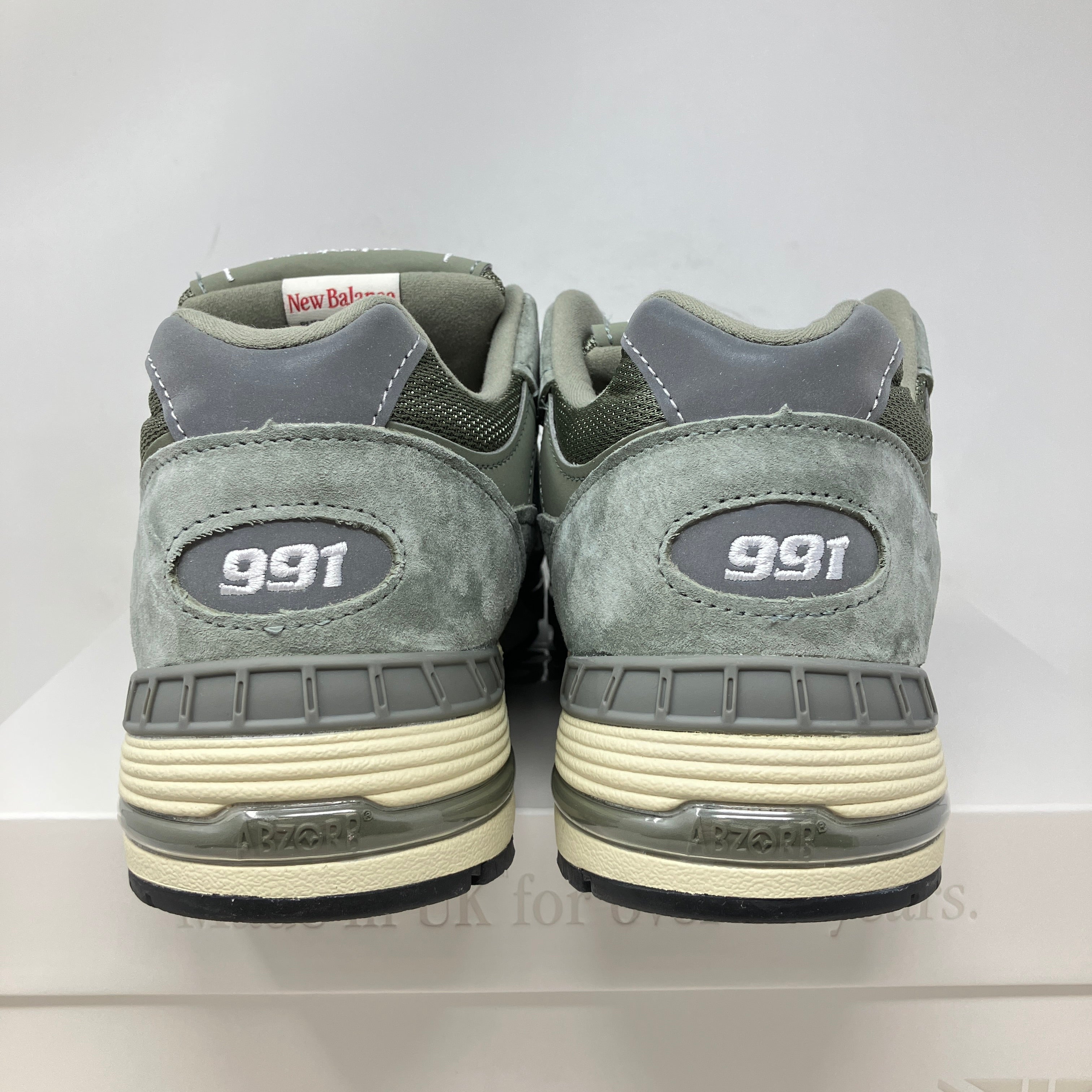 New Balance 991 MiUK Kith Vetiver
