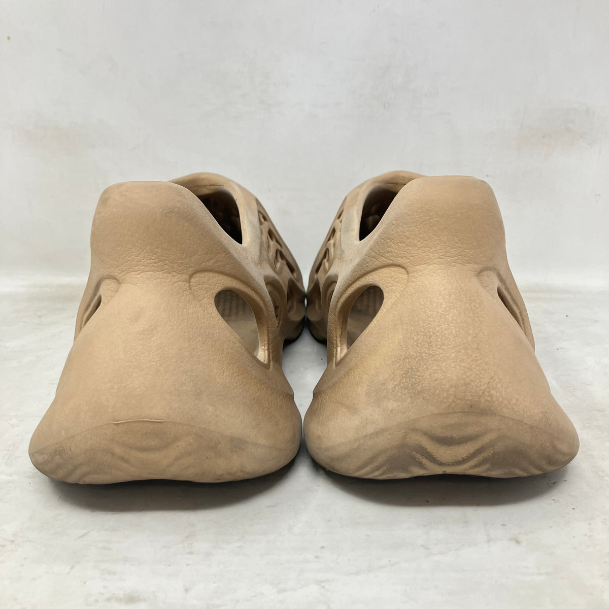 adidas Yeezy Foam RNR Clay Taupe