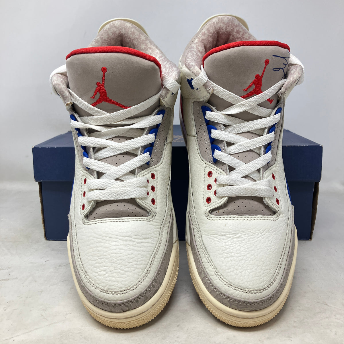 Jordan 3 Retro International Flight