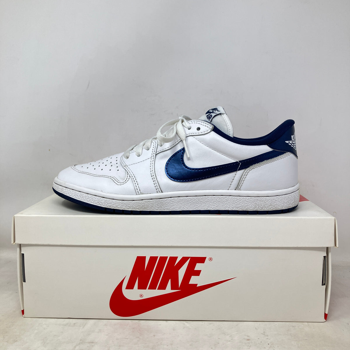 Jordan 1 Retro Low '85 Metallic Blue
