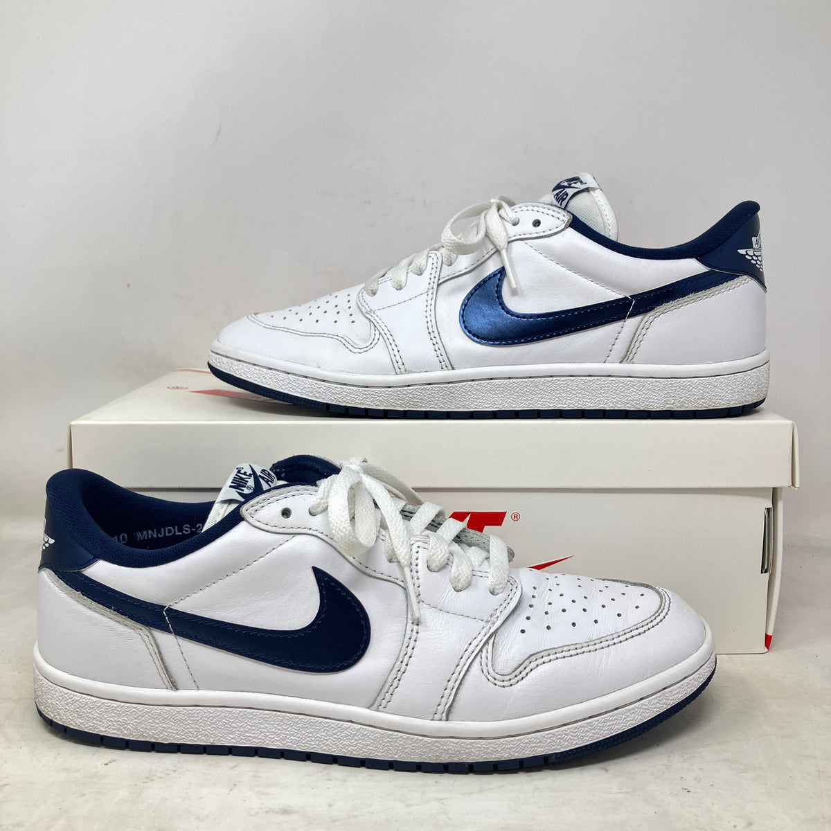 Jordan 1 Retro Low '85 Metallic Blue