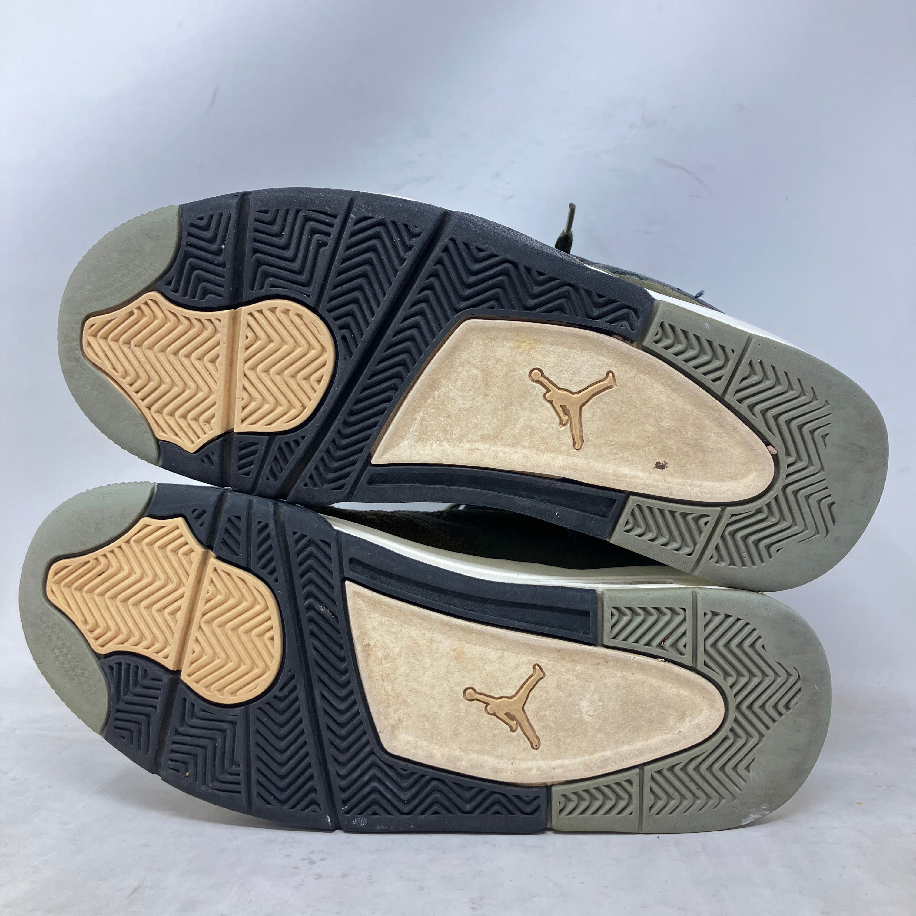Jordan 4 Retro SE Craft Medium Olive
