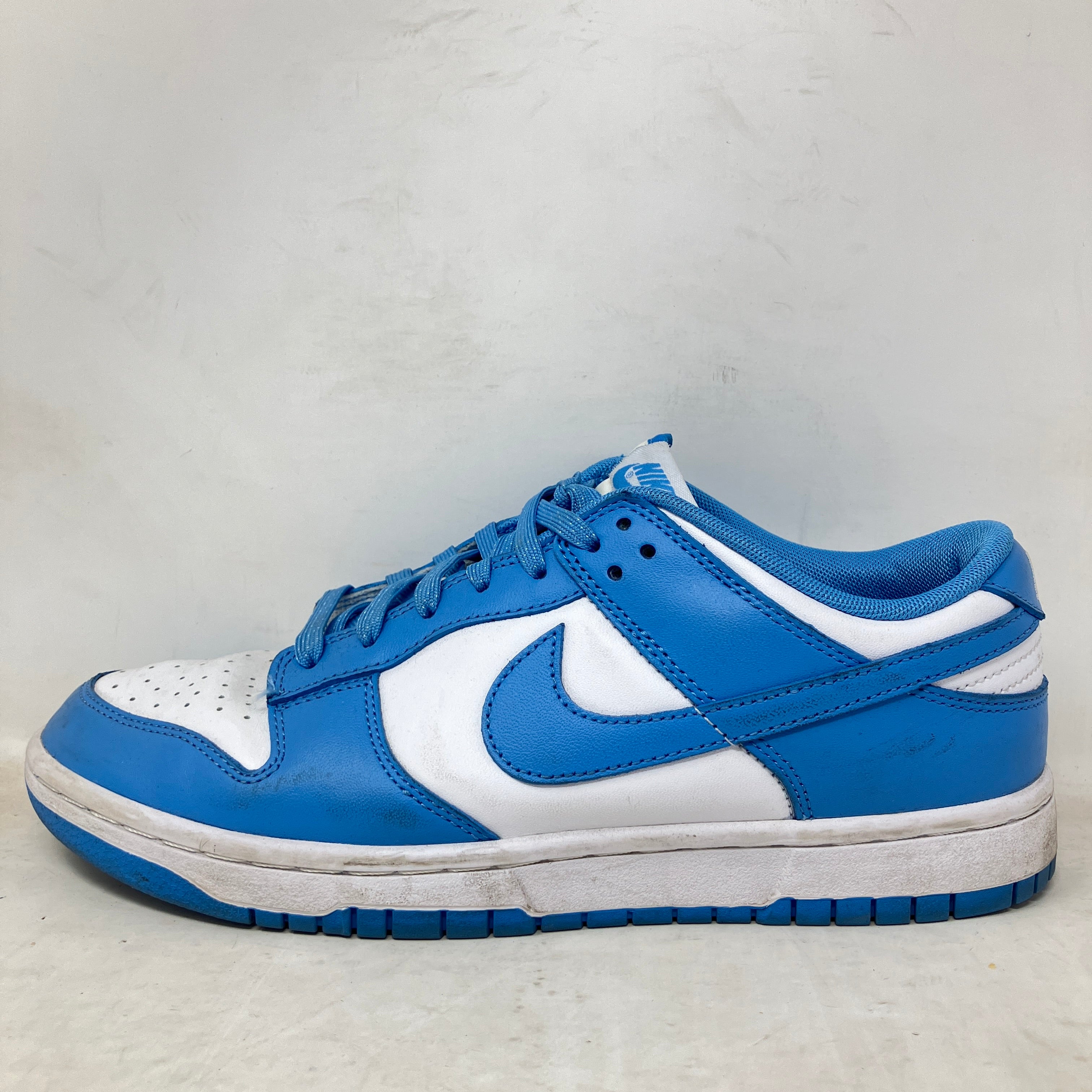 Nike Dunk Low UNC (2021)