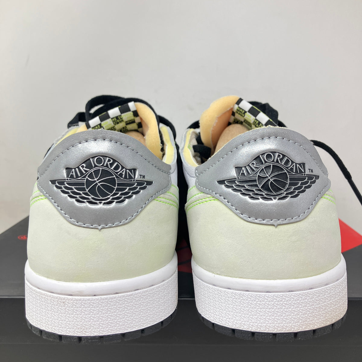 Jordan 1 Retro Low White Ghost Green Black