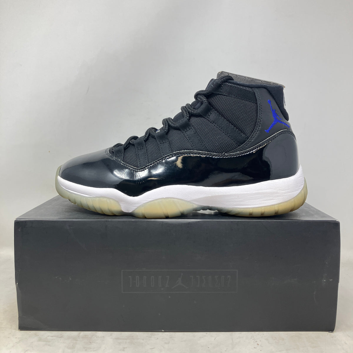 Jordan 11 Retro Space Jam (2016)