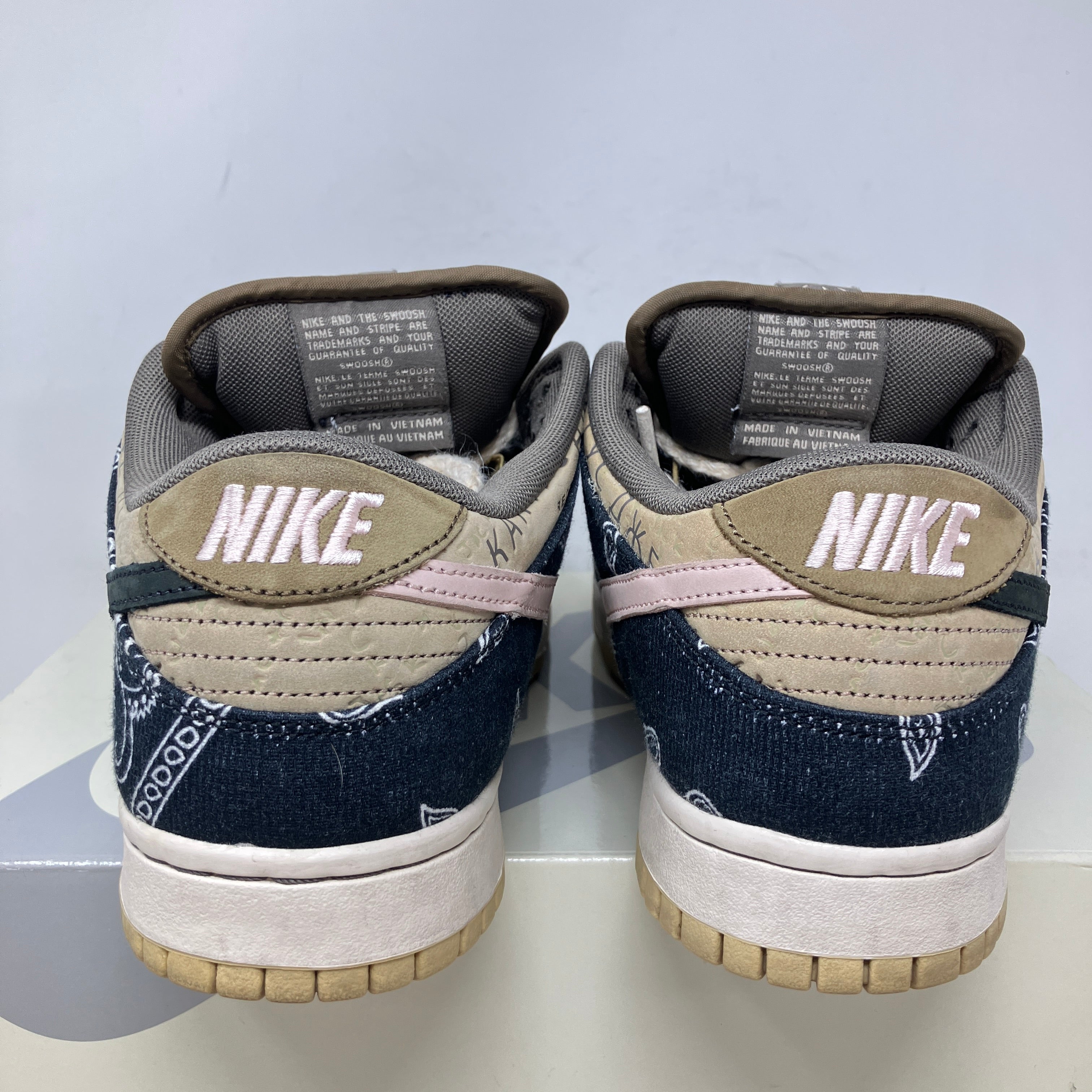 Nike SB Dunk Low Travis Scott
