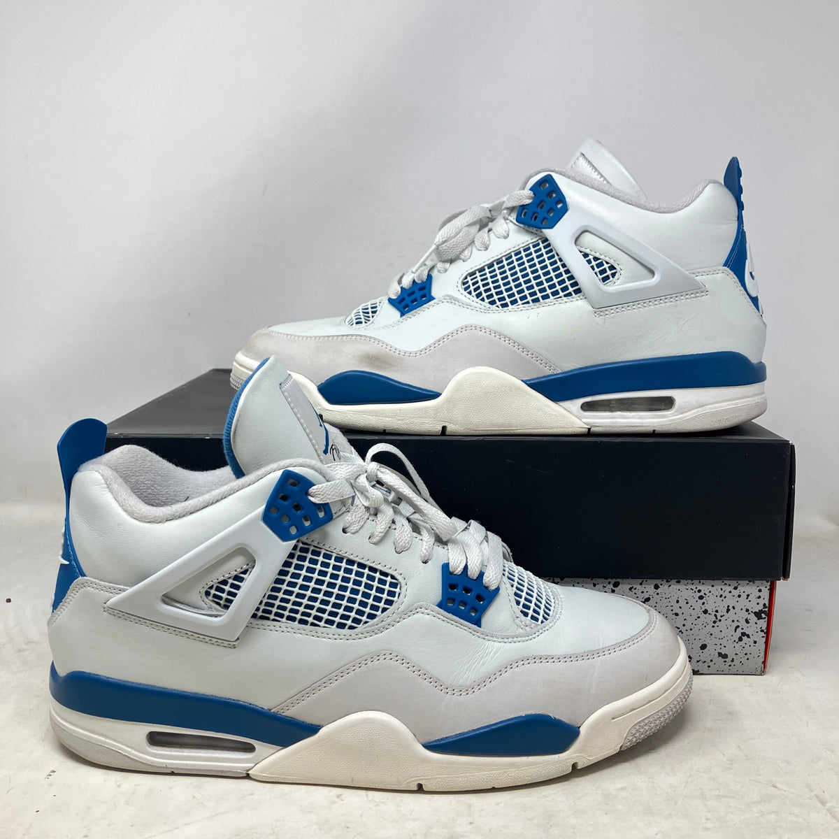 Jordan 4 Retro Military Blue (2024)