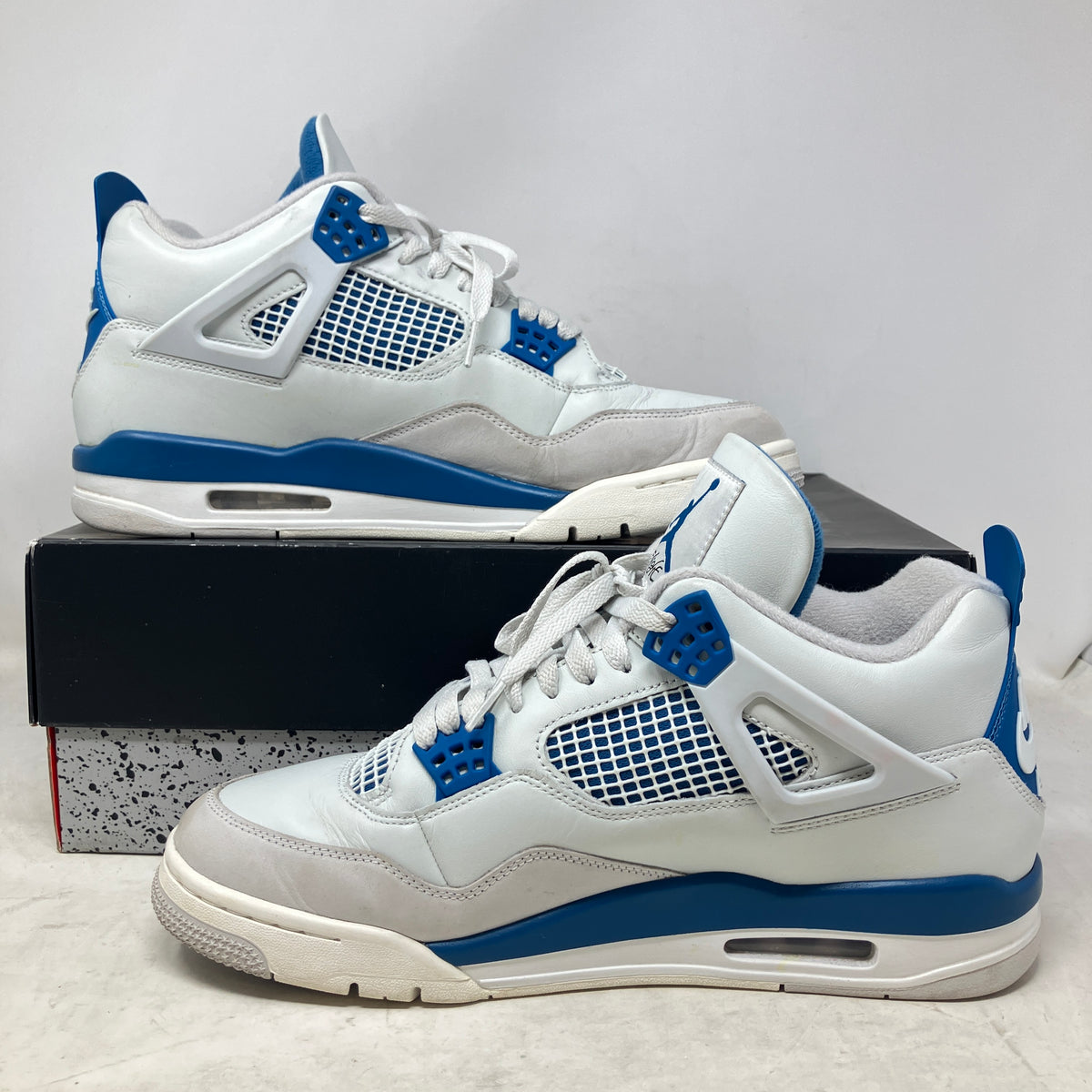 Jordan 4 Retro Military Blue (2024)