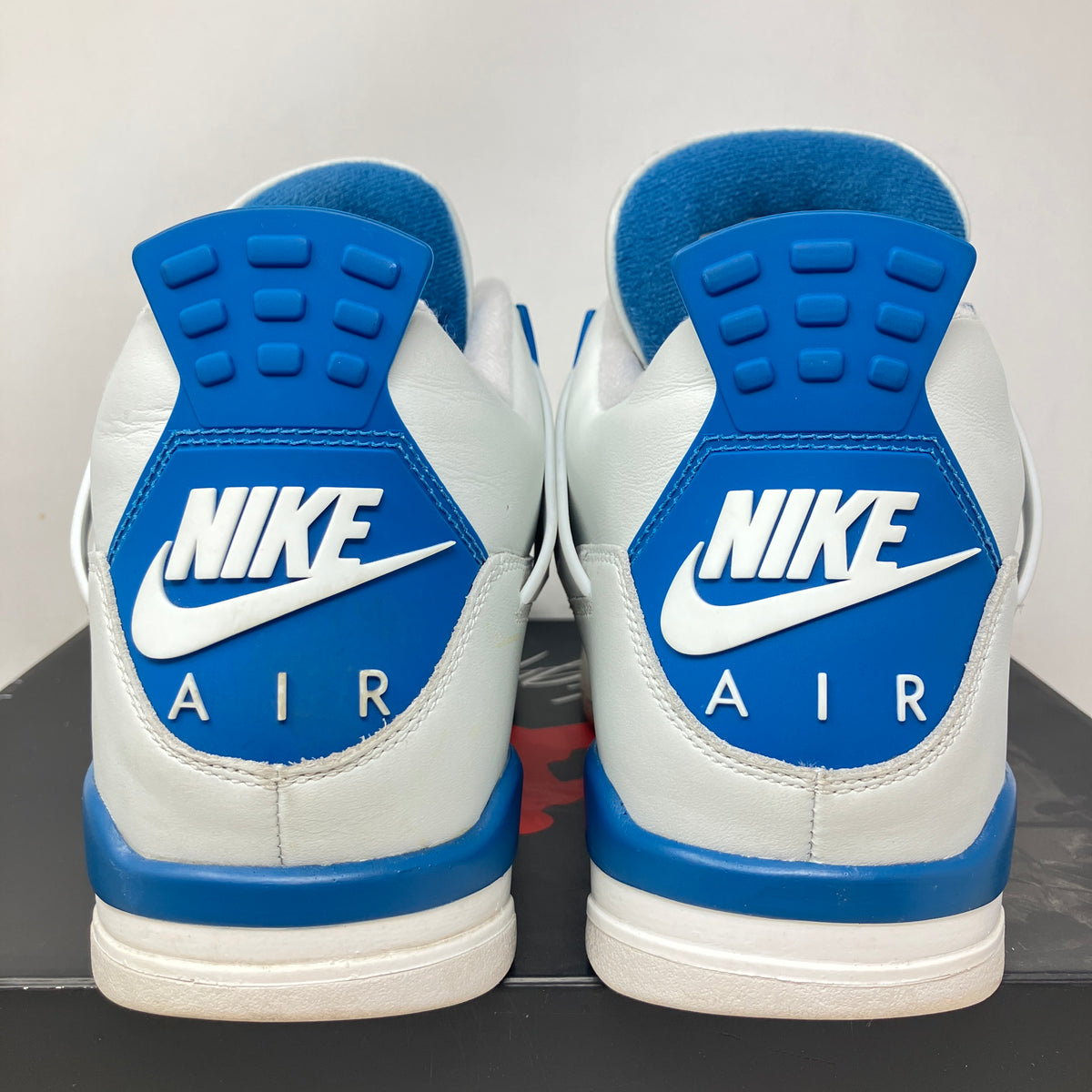 Jordan 4 Retro Military Blue (2024)
