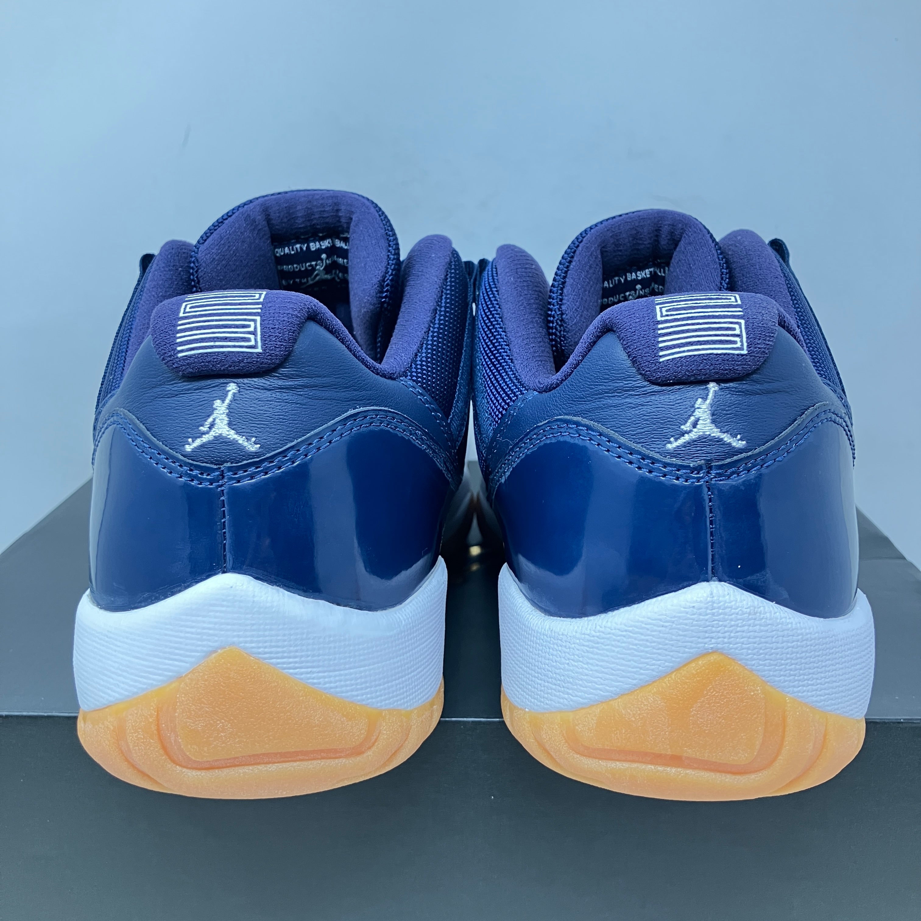 Jordan 11 Retro Low Midnight Navy