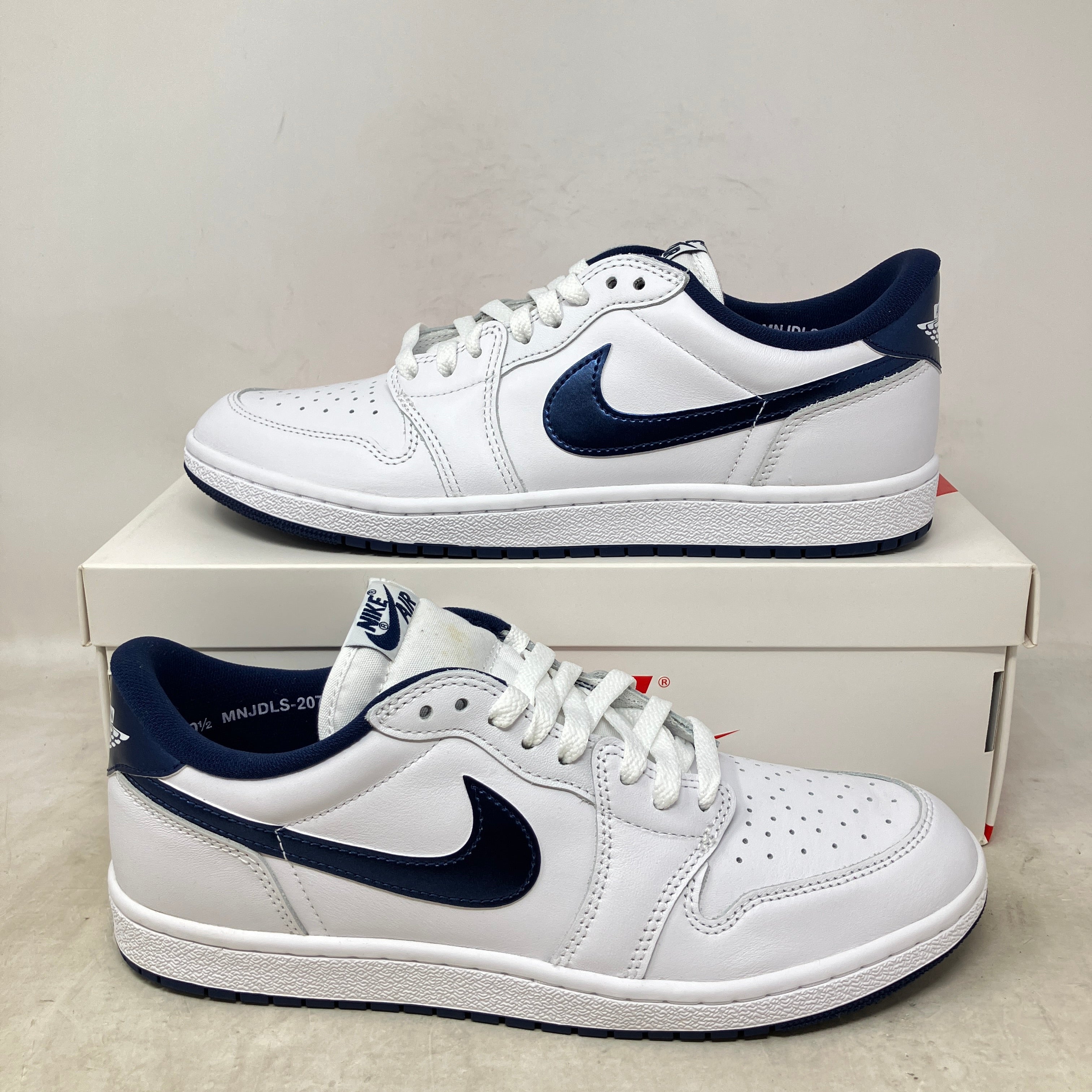 Jordan 1 Retro Low '85 Metallic Blue
