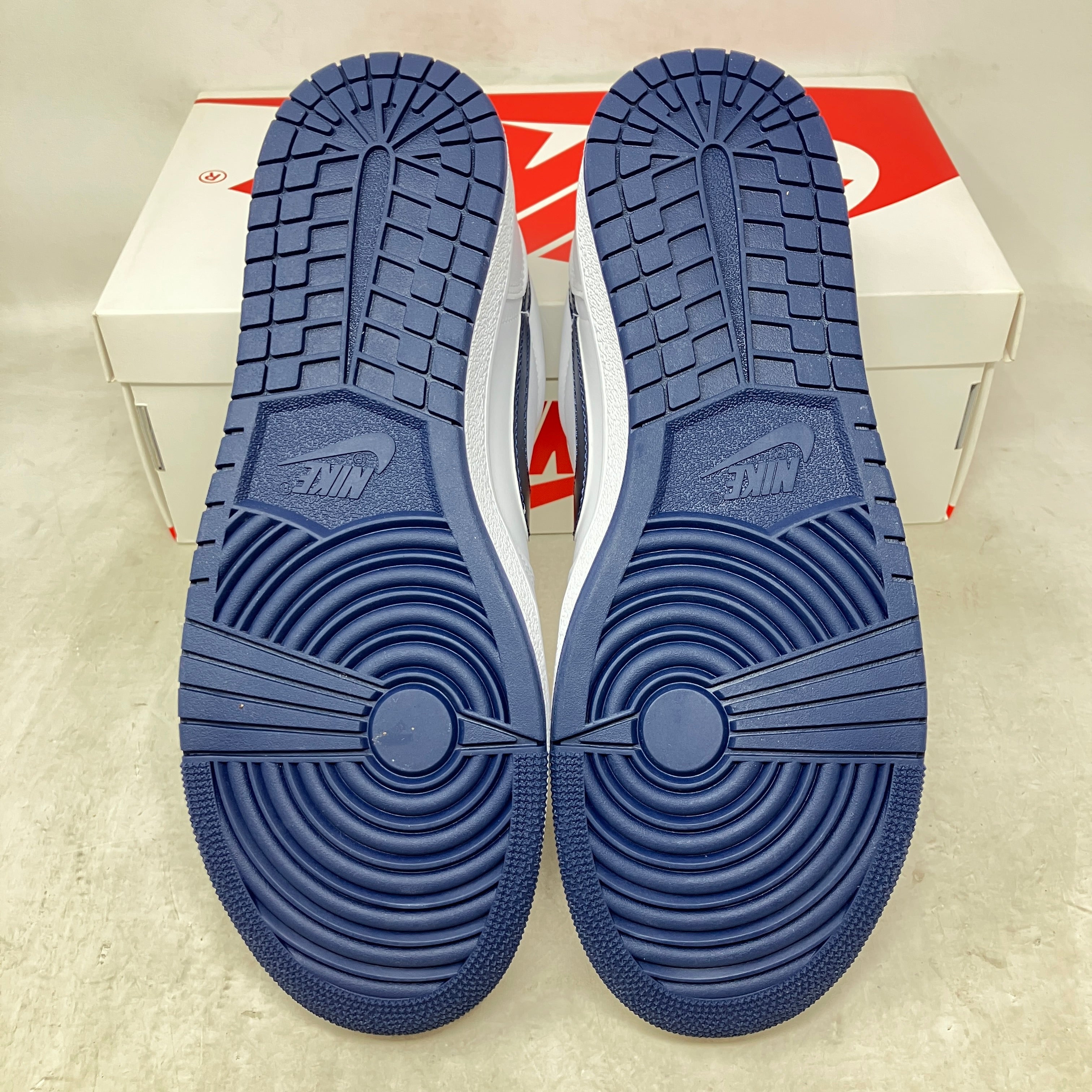 Jordan 1 Retro Low '85 Metallic Blue