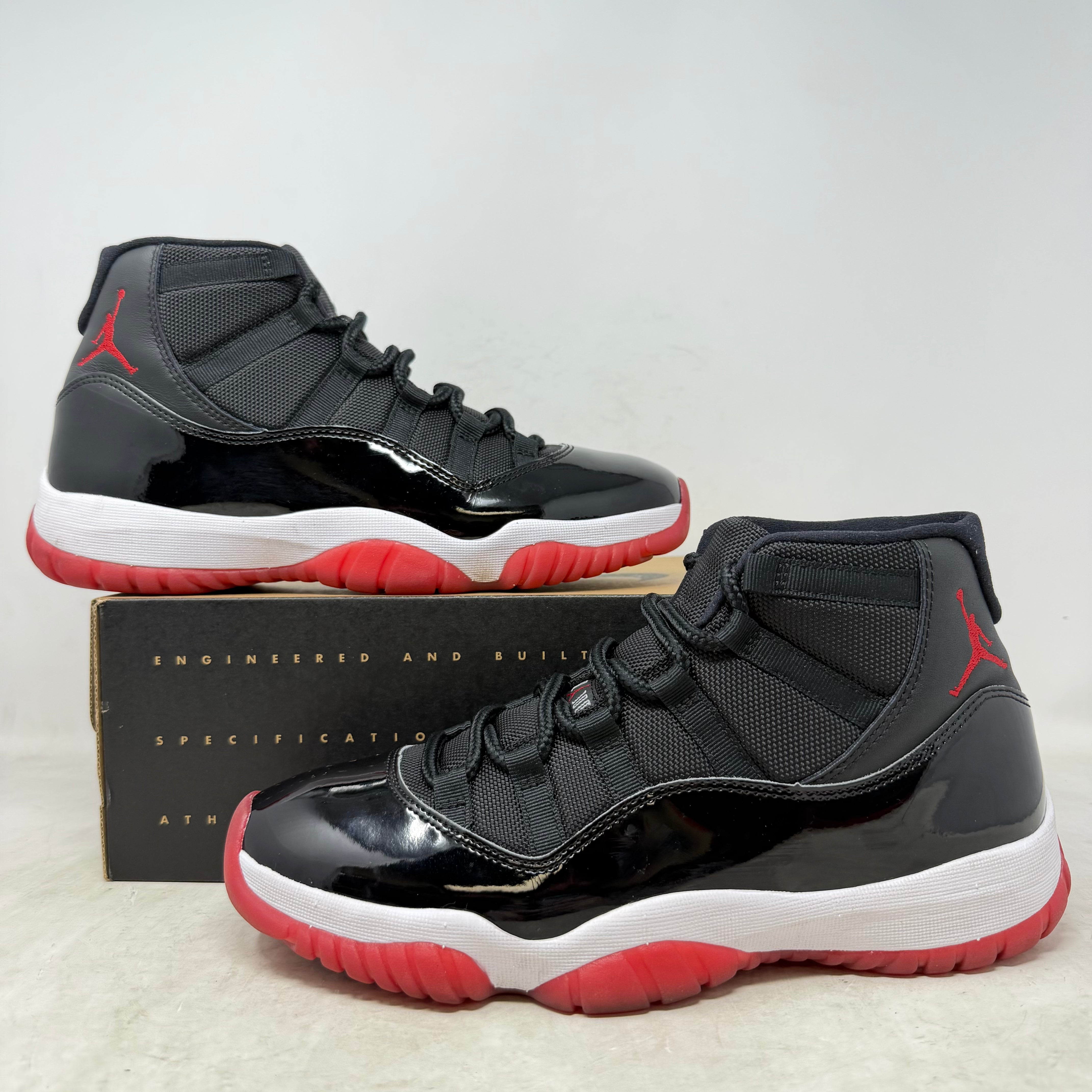 Jordan 11 Retro Playoffs Bred (2019)