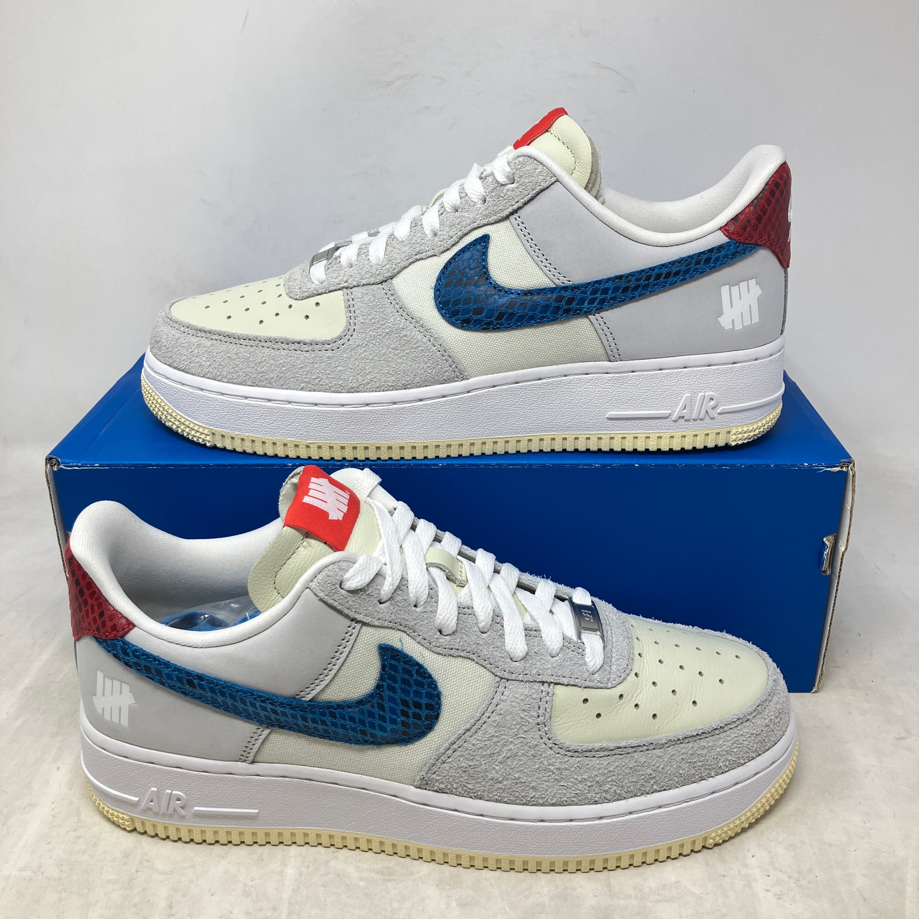 Nike Air Force 1 Low SP Undefeated 5 On It Dunk vs. AF1