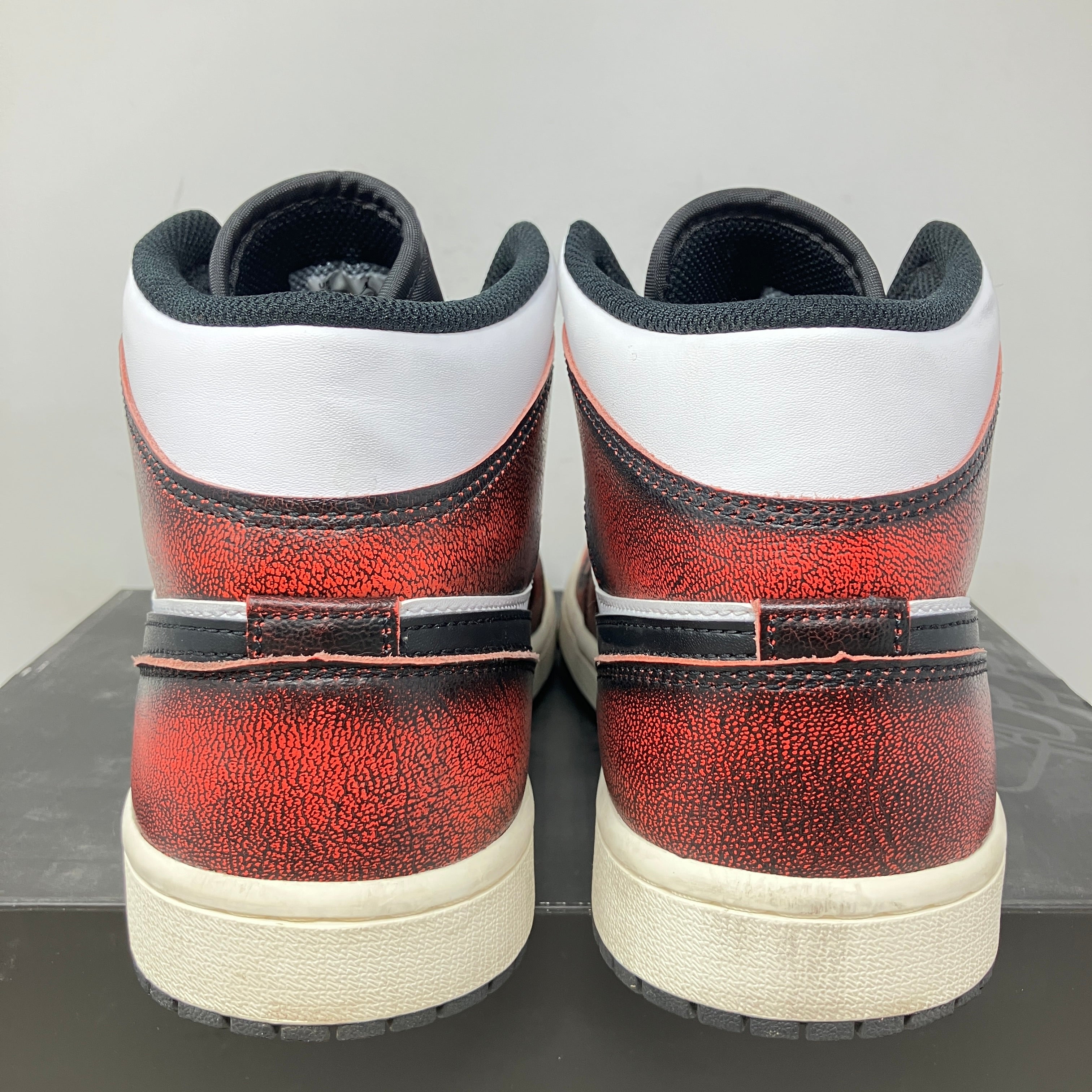 Jordan 1 Mid Wear-Away Chicago