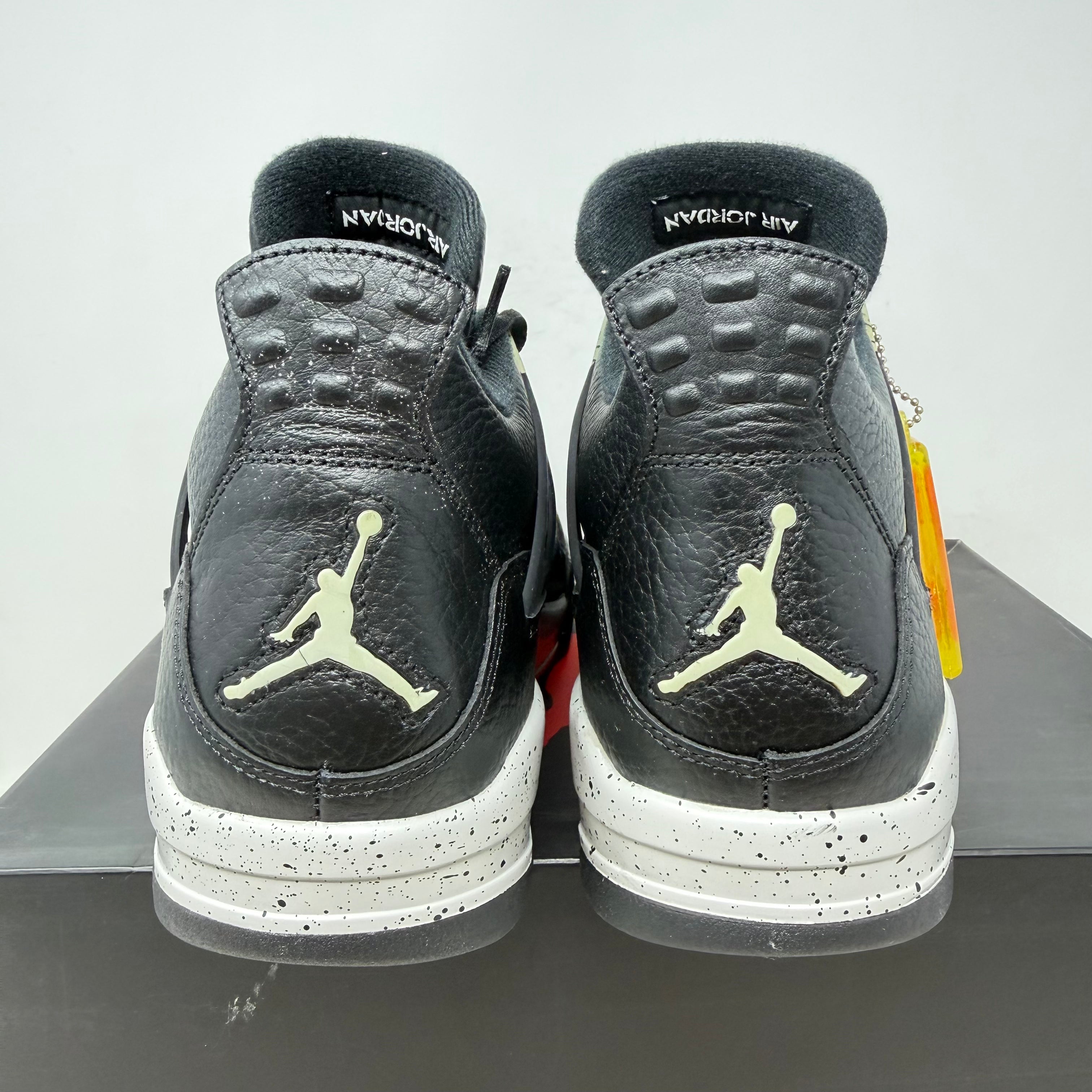 Jordan 4 Retro Oreo (2015)