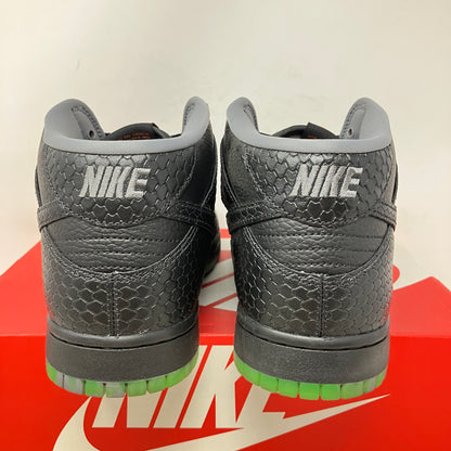 Nike Dunk Mid Premium Halloween Headless Horseman