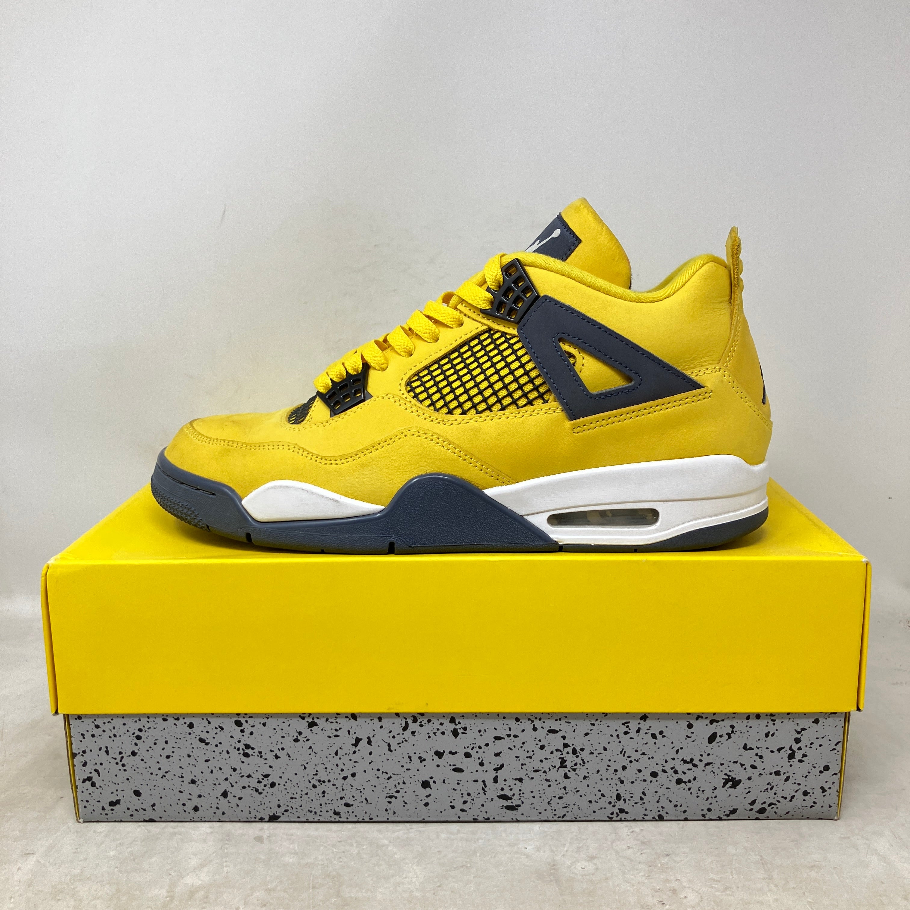 Jordan 4 Retro Lightning (2021)