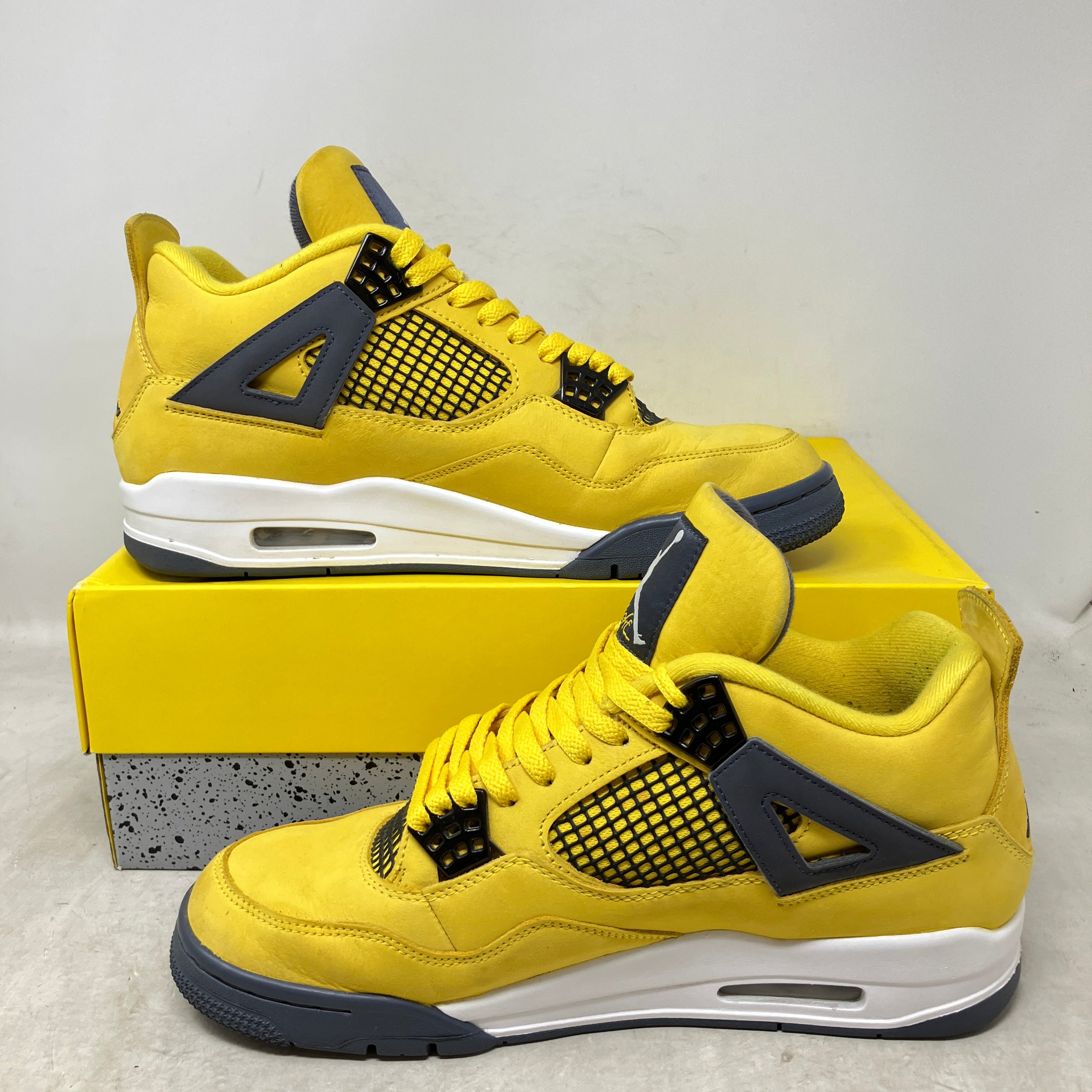 Jordan 4 Retro Lightning (2021)