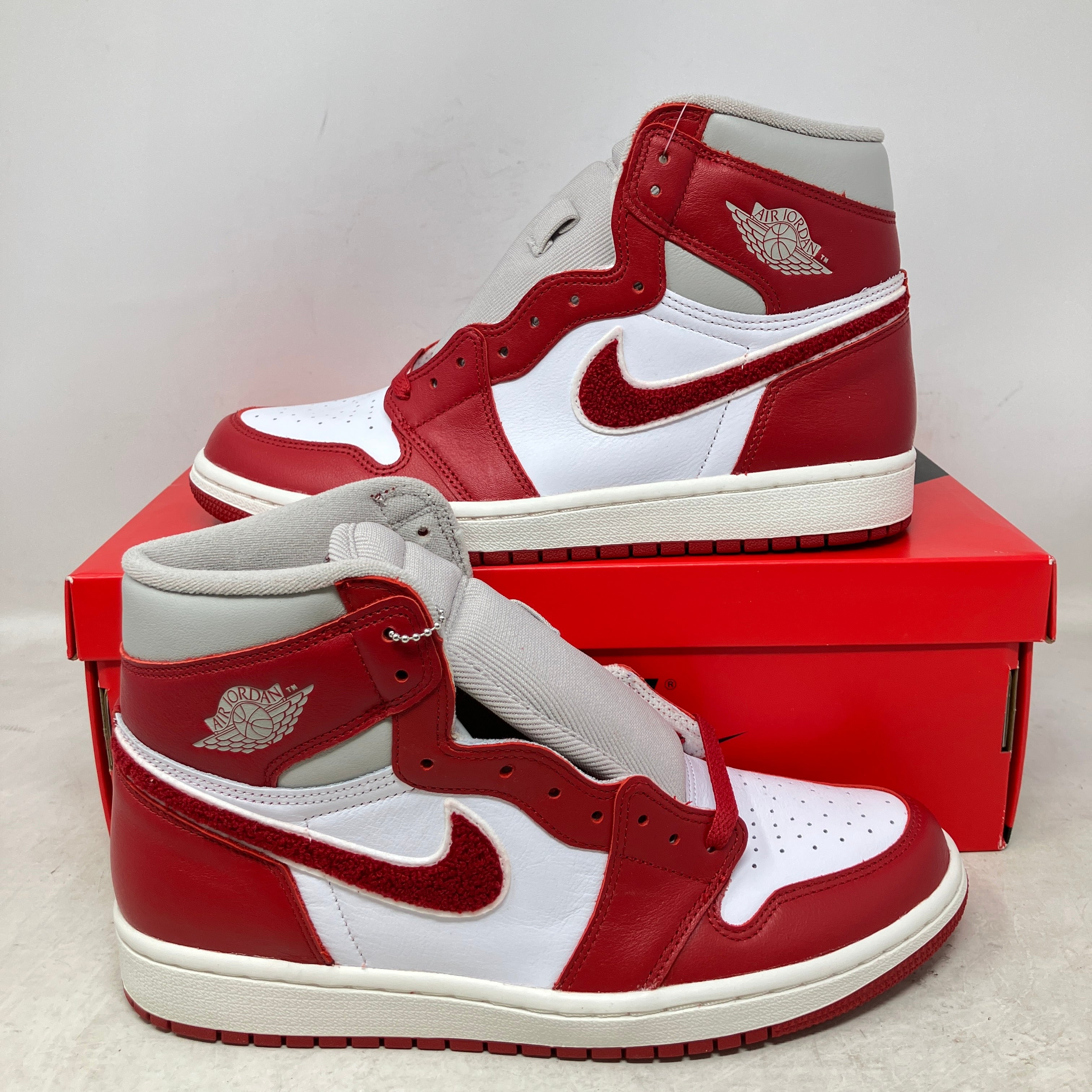 Jordan 1 Retro High OG Varsity Red (Women's)